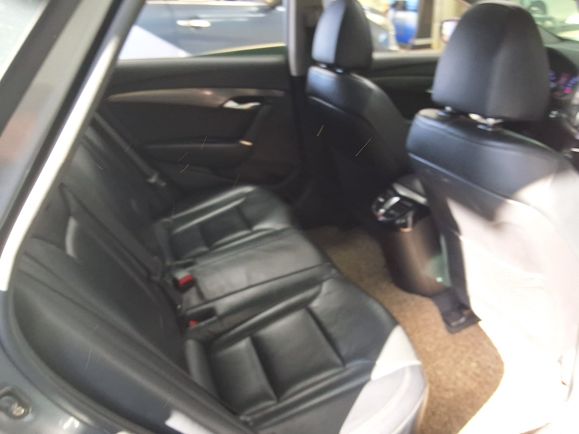 HYUNDAI i40 2.0 GDi PYL 2014 - zdjęcie 14