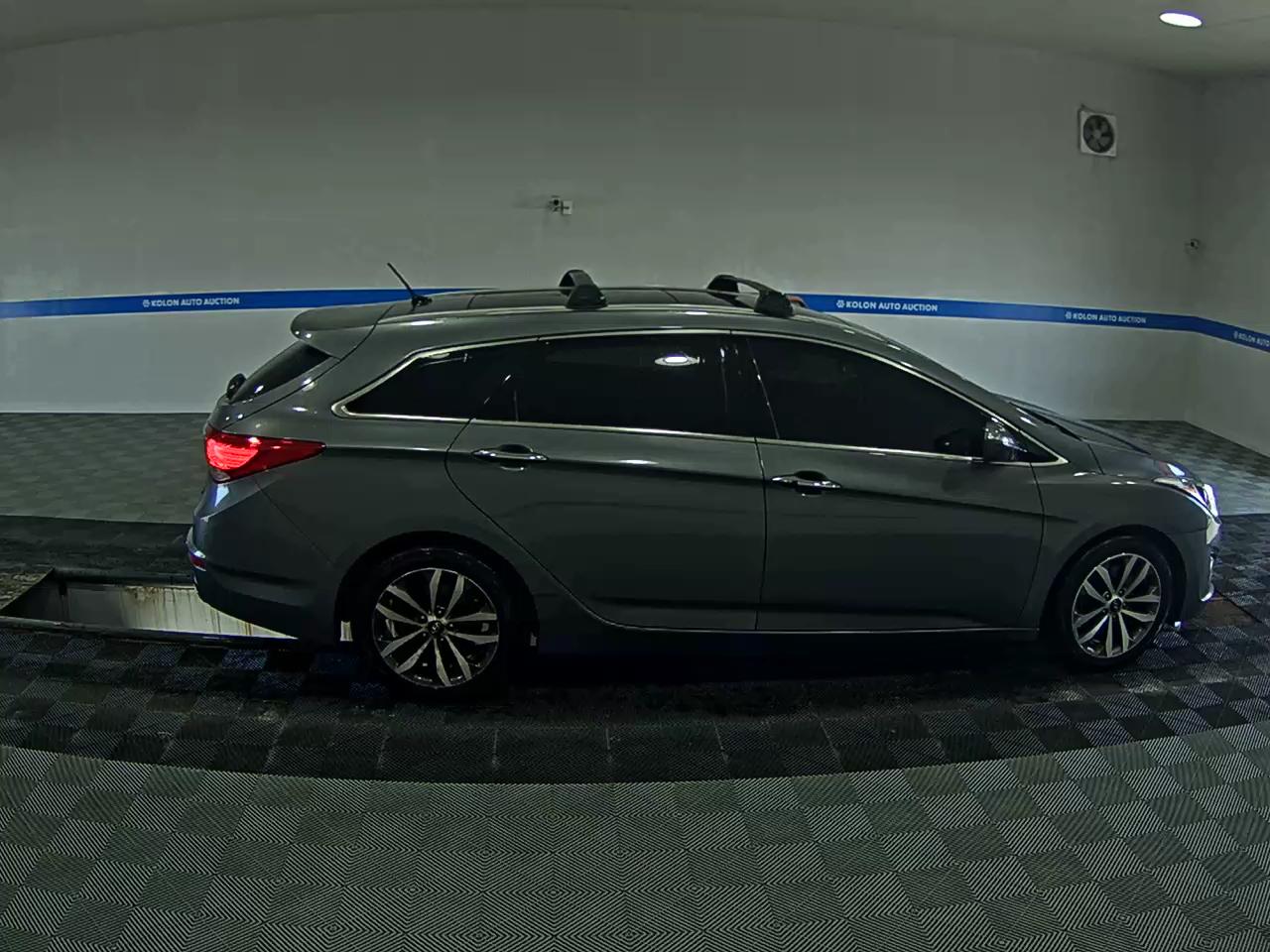 HYUNDAI i40 2.0 GDi PYL 2014 - zdjęcie 4