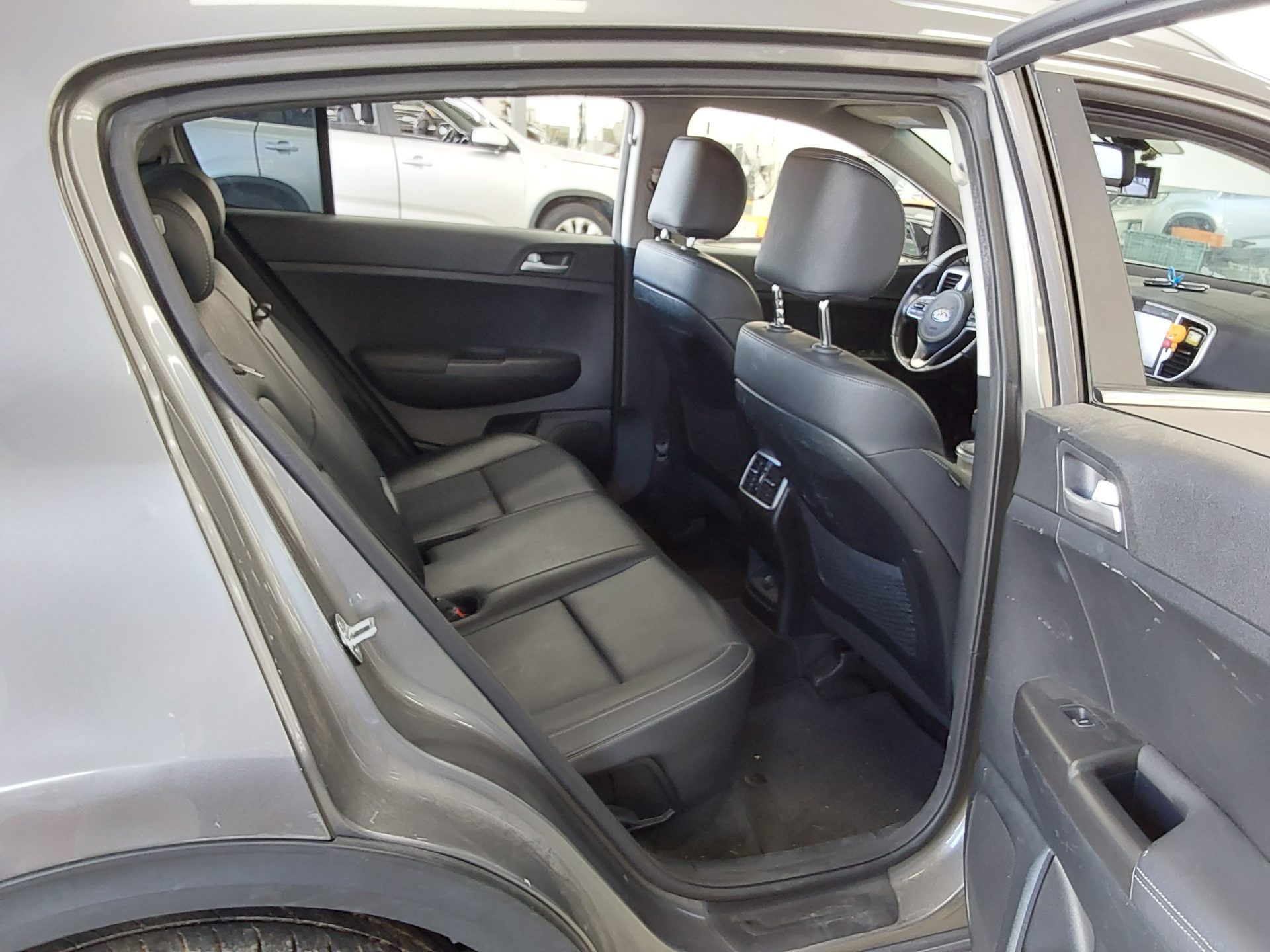 KIA NEW SPORTAGE R2.0 2WD PRESTIGE 2018 - zdjęcie 13