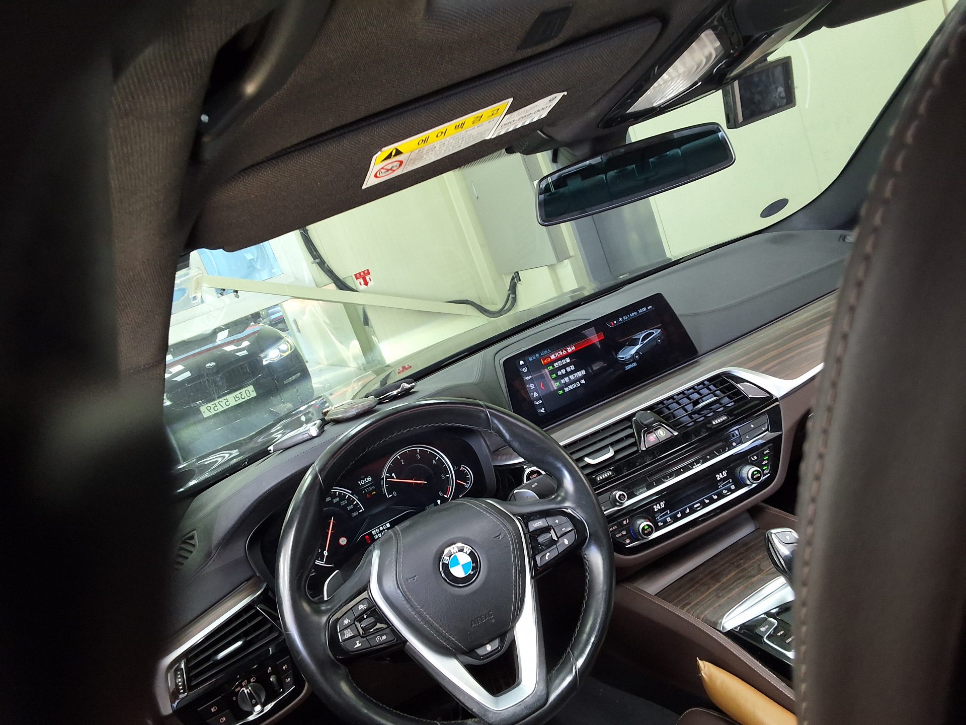 BMW 5 SERIES (7TH GEN) 520d M SPORT PACK PLUS 2017 - zdjęcie 12