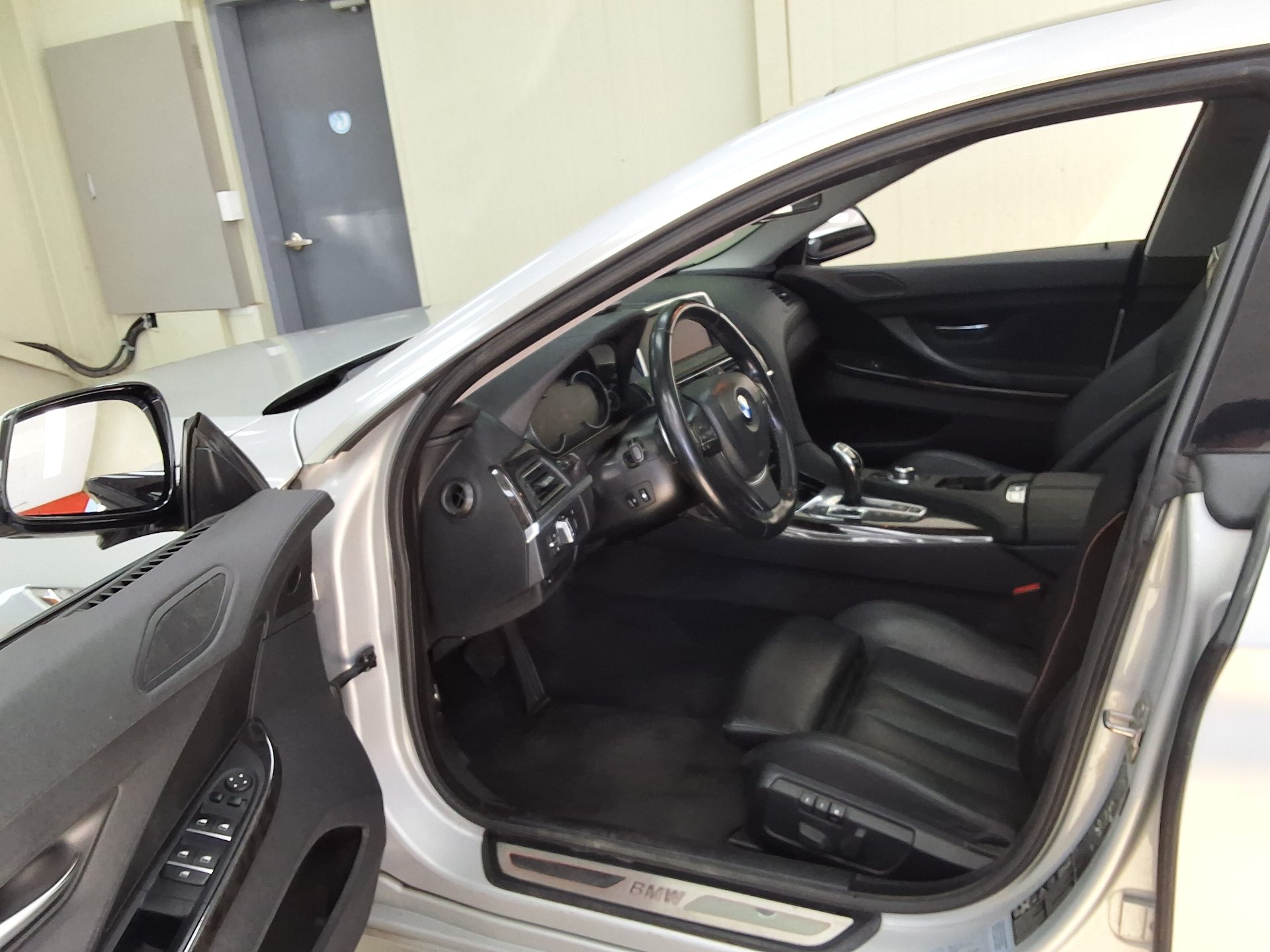 BMW 6 SERIES (3RD GEN) GRAN COUPE 640d xDRIVE 2013 - zdjęcie 11