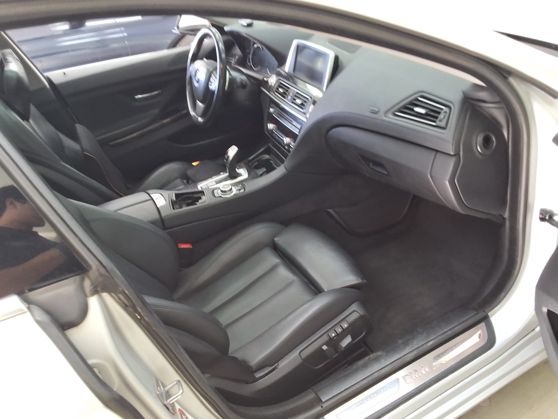 BMW 6 SERIES (3RD GEN) GRAN COUPE 640d xDRIVE 2013 - zdjęcie 15