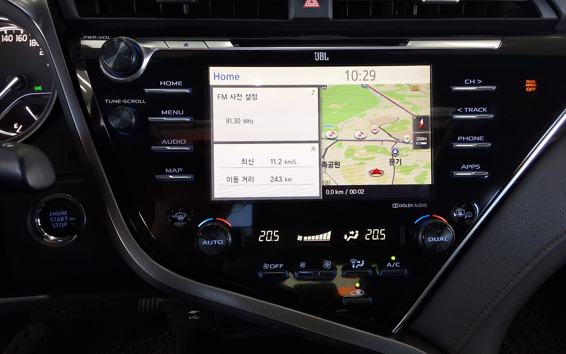 TOYOTA CAMRY (10TH GEN) 2.5 2018 - zdjęcie 18