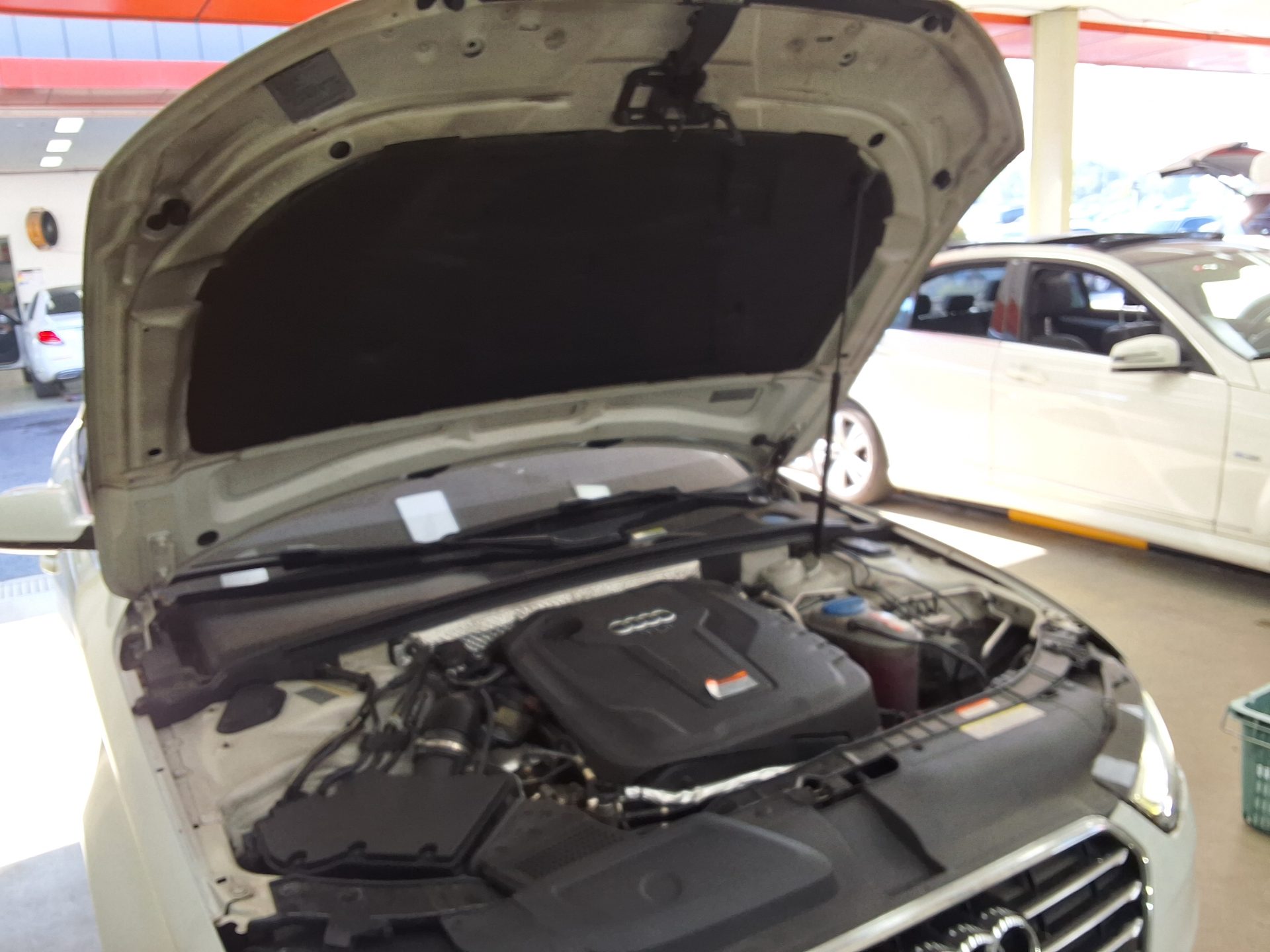 AUDI A4 (4TH GEN) 30 TDI DYNAMIC 2016 - zdjęcie 18
