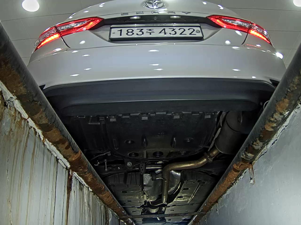 TOYOTA CAMRY (10TH GEN) 2.5 2018 - zdjęcie 8