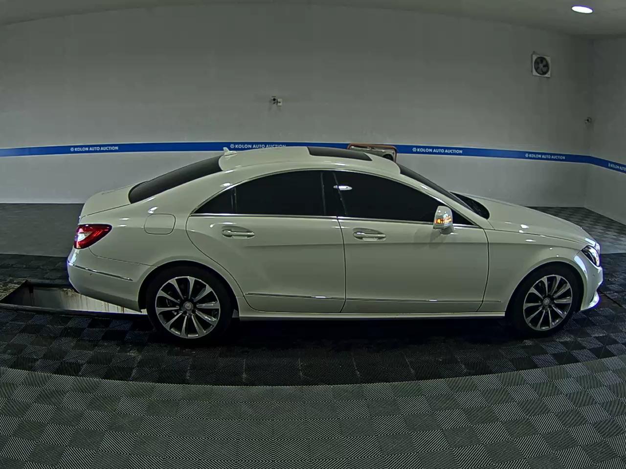 MERCEDES-BENZ CLS-CLASS (2ND GEN) CLS250 d 4MATIC 2016 - zdjęcie 4