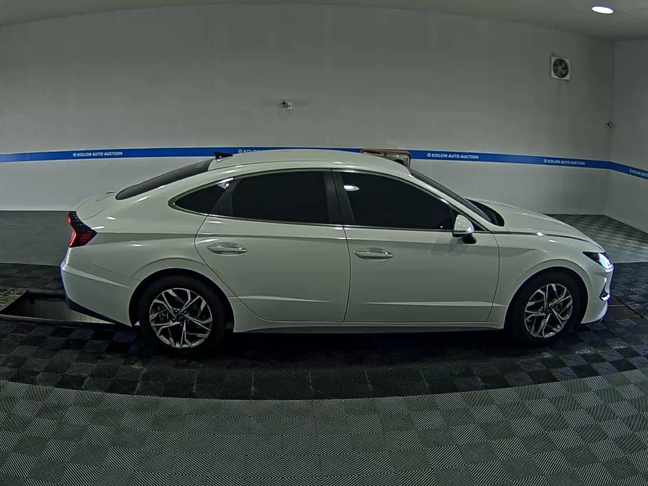 HYUNDAI SONATA (DN8) G2.0 PREMIUM FAMILY 2020 - zdjęcie 4