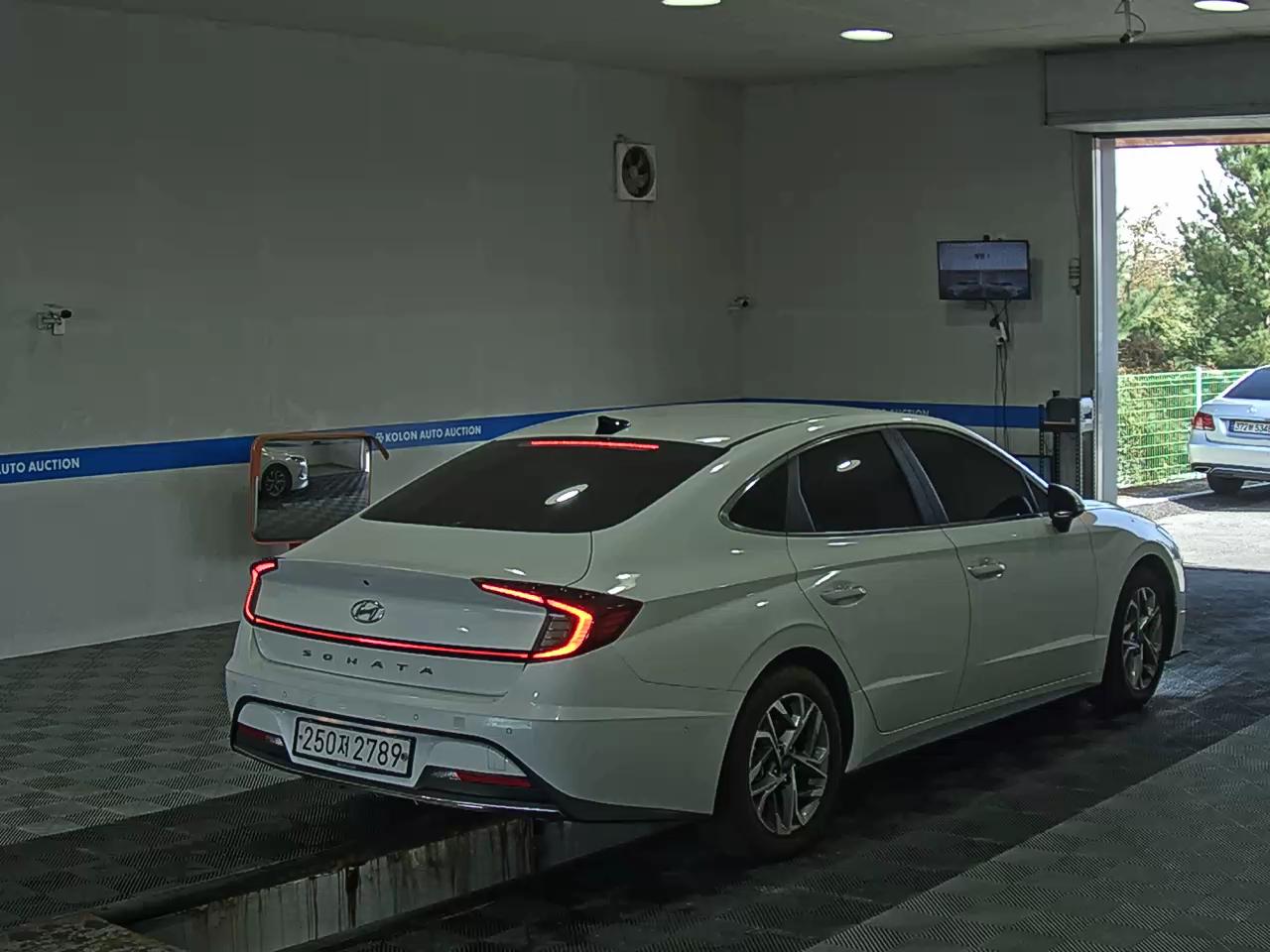 HYUNDAI SONATA (DN8) G2.0 PREMIUM FAMILY 2020 - zdjęcie 5
