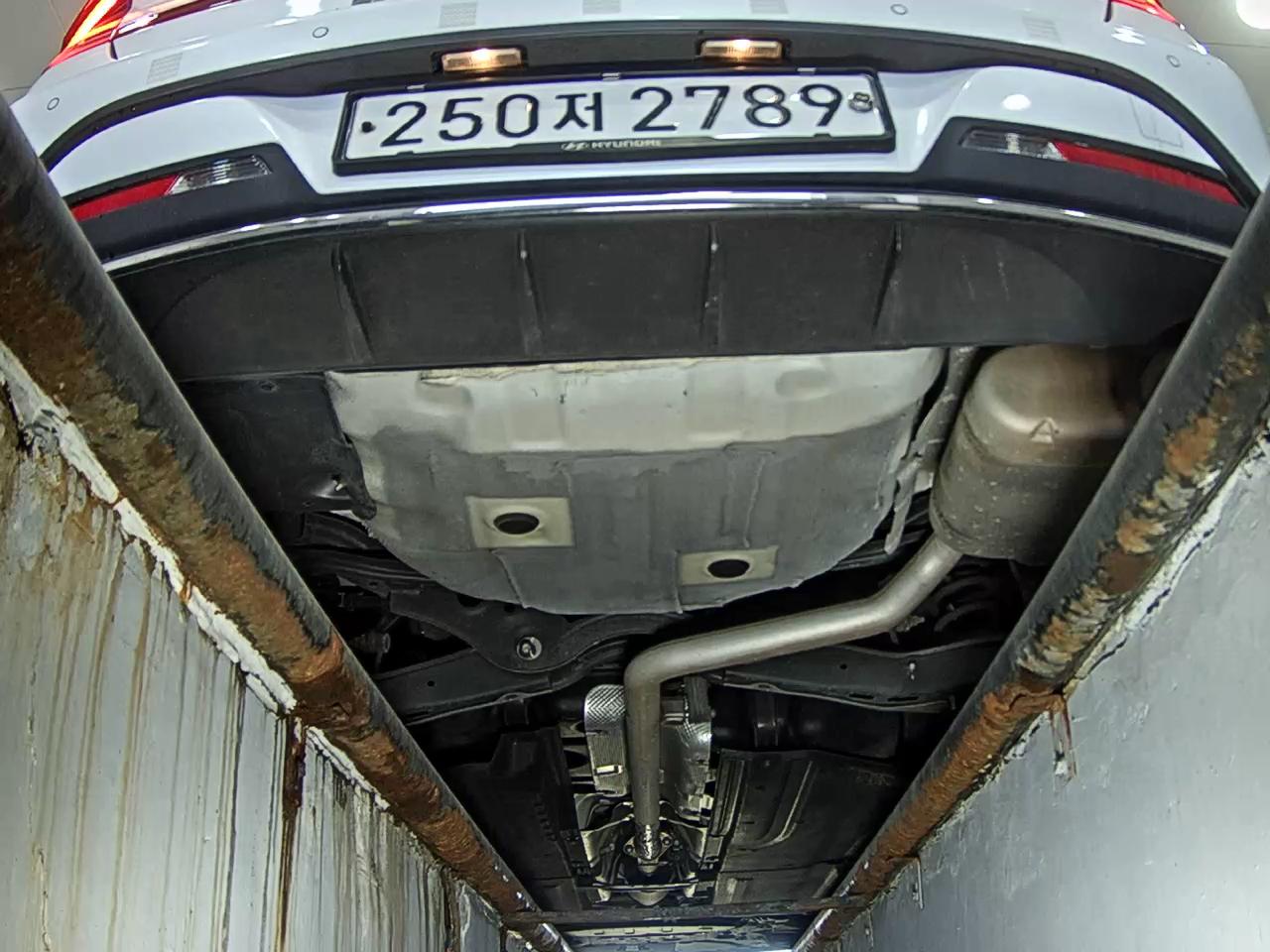 HYUNDAI SONATA (DN8) G2.0 PREMIUM FAMILY 2020 - zdjęcie 8