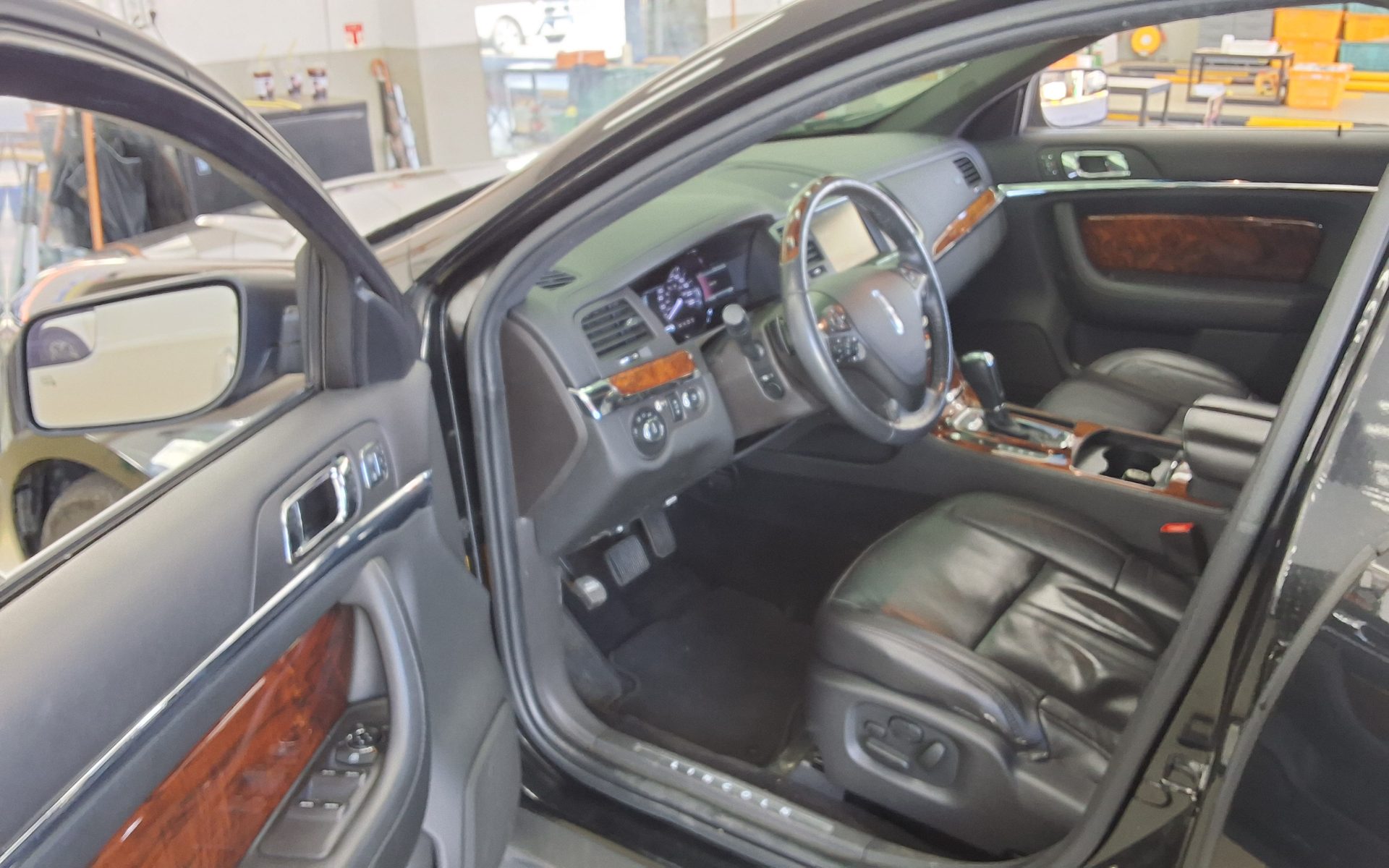 LINCOLN NEW MKS 3.7 FWD 2015 - zdjęcie 10