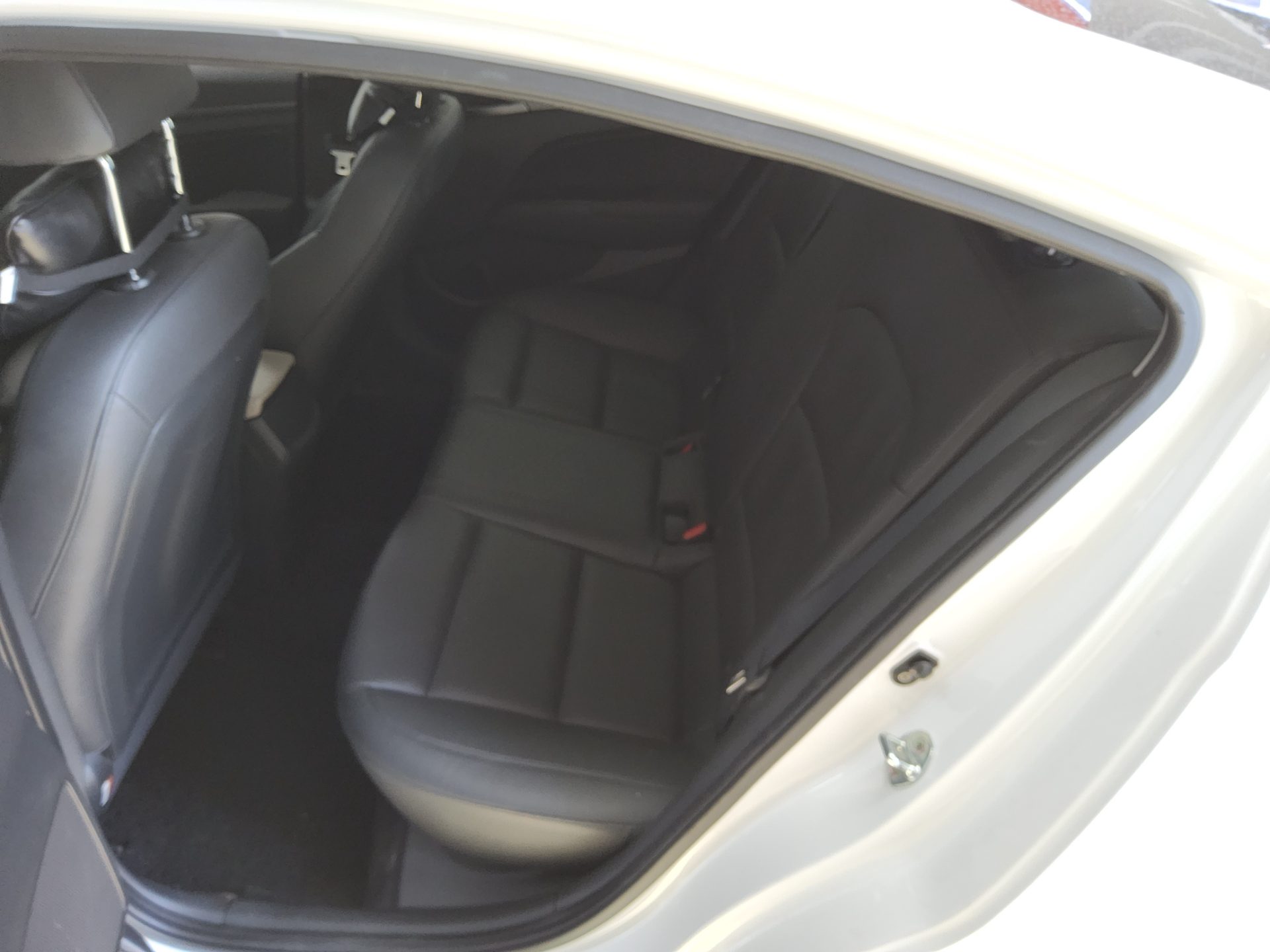 HYUNDAI AVANTE AD 1.6 GDi VALUE PLUS 2018 - zdjęcie 12