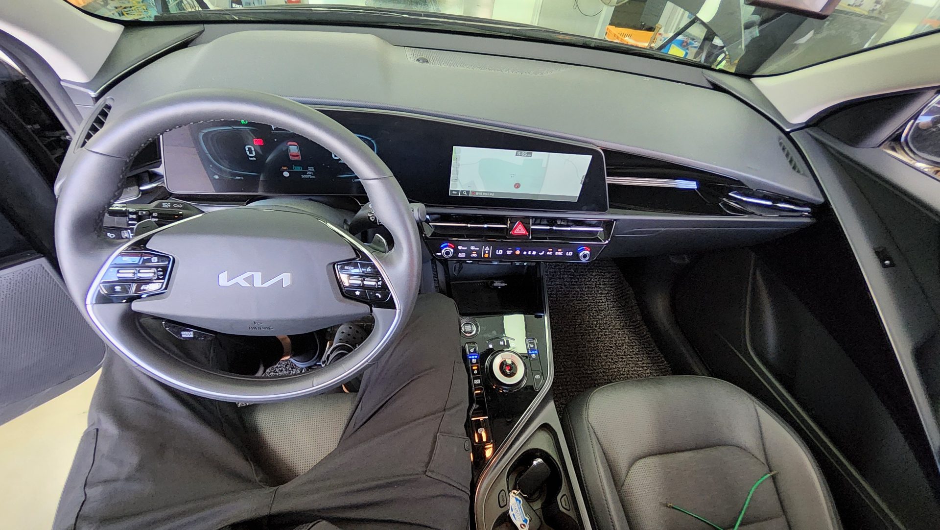 KIA THE ALL NEW NIRO 1.6 HEV PRESTIGE 2025 - zdjęcie 11