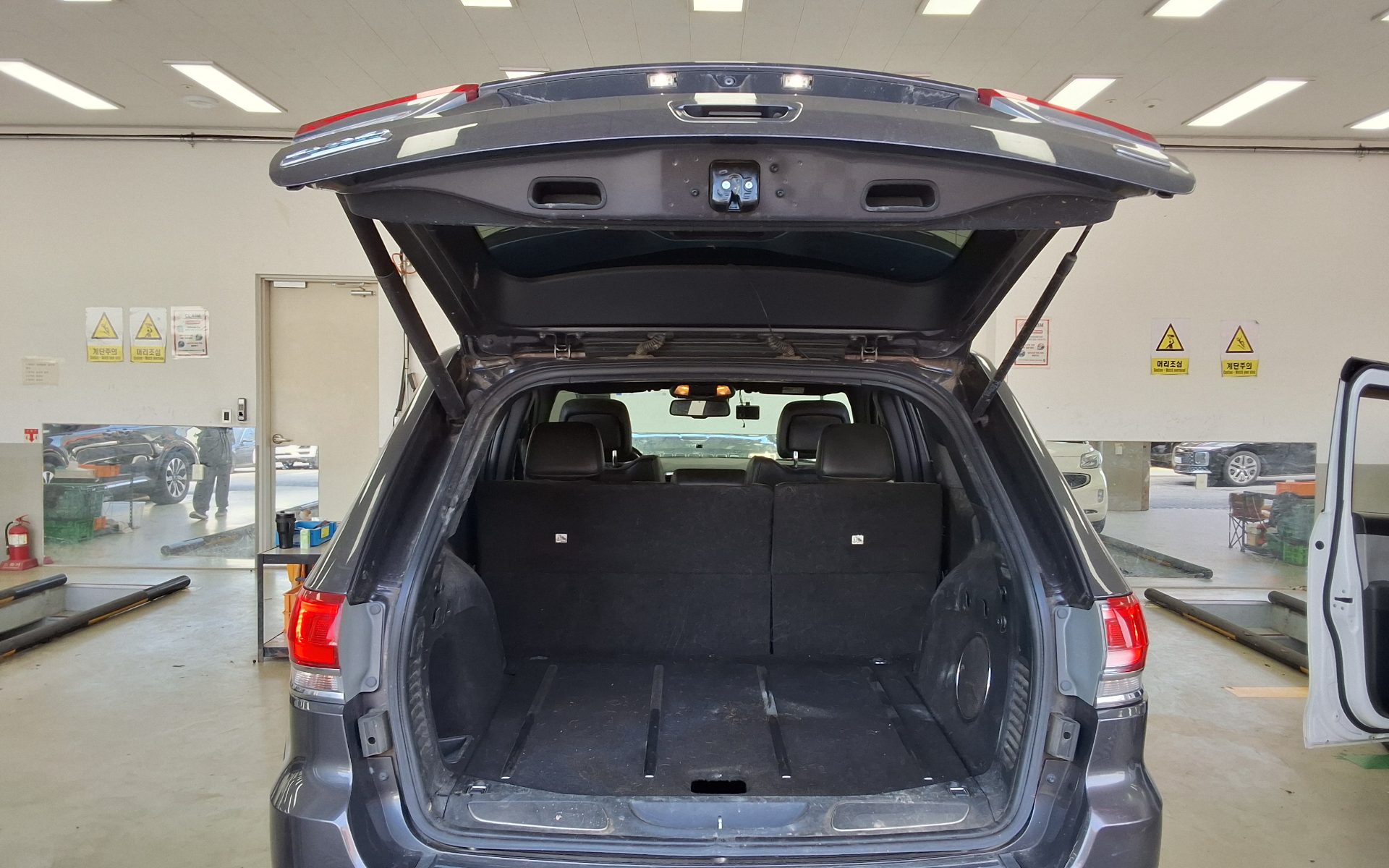 JEEP GRAND CHEROKEE (WK2) 3.0 V6 TURBO DIESEL OVERLAND 2014 - zdjęcie 15
