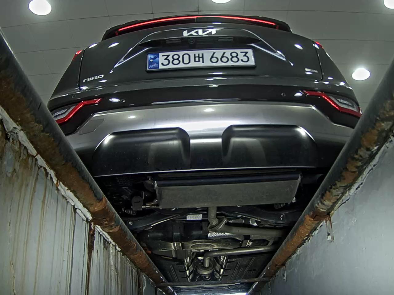 KIA THE ALL NEW NIRO 1.6 HEV PRESTIGE 2025 - zdjęcie 8