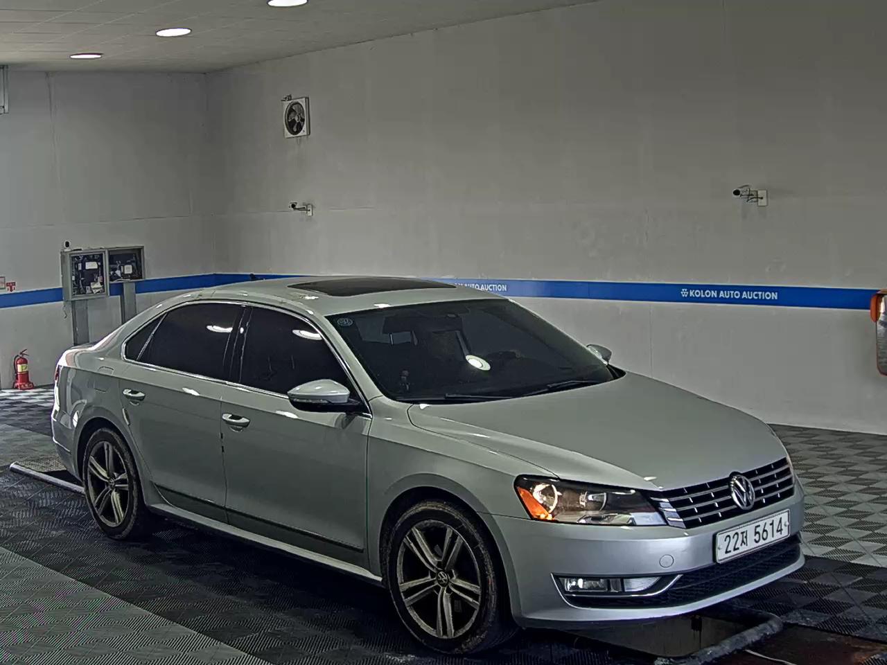 VOLKSWAGEN THE NEW PASSAT (7TH GEN) 2.0 TDI 2015 - zdjęcie 3