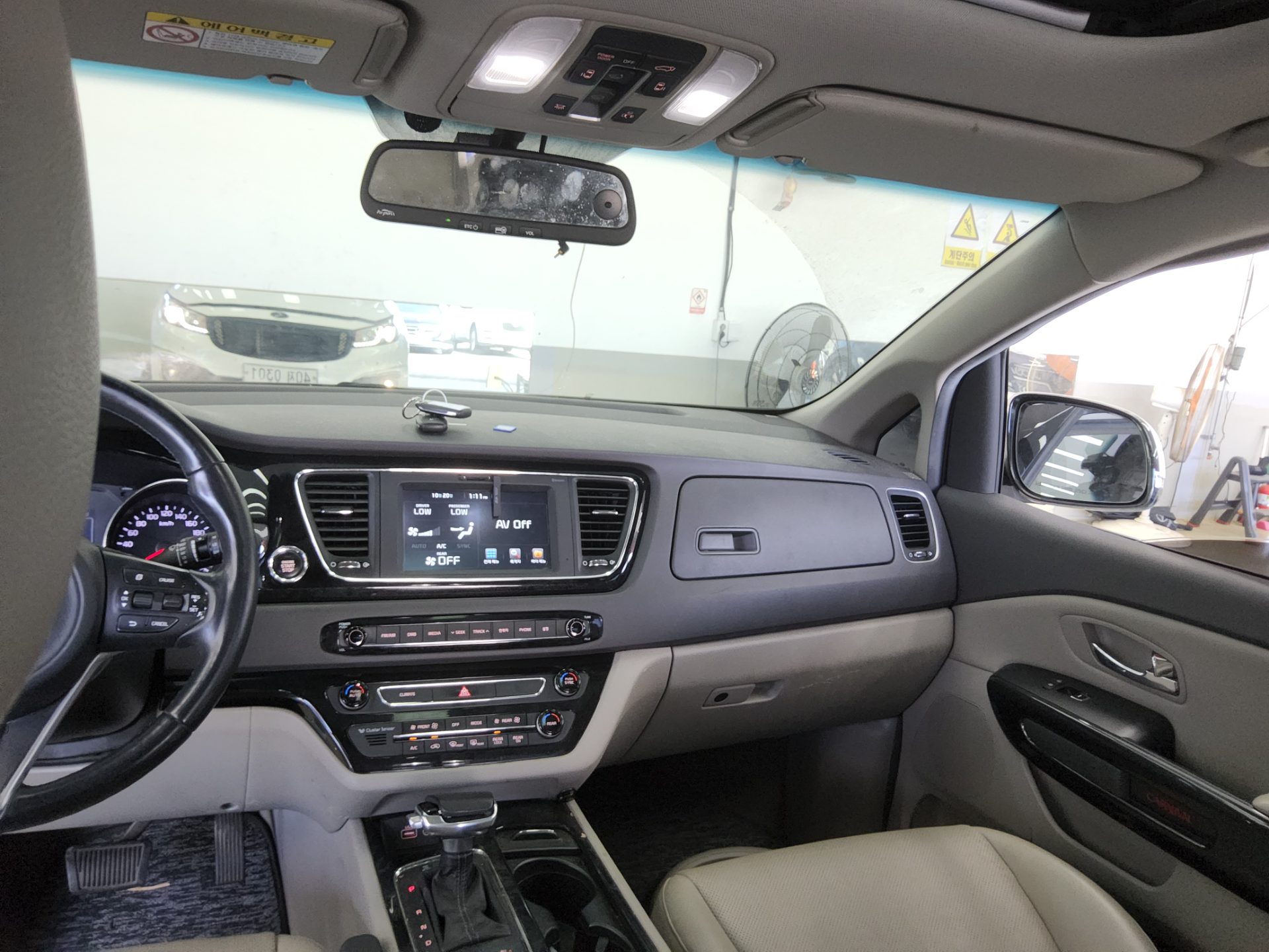 KIA ALL NEW CARNIVAL 9-SEATER DIESEL PRESTIGE 2017 - zdjęcie 11
