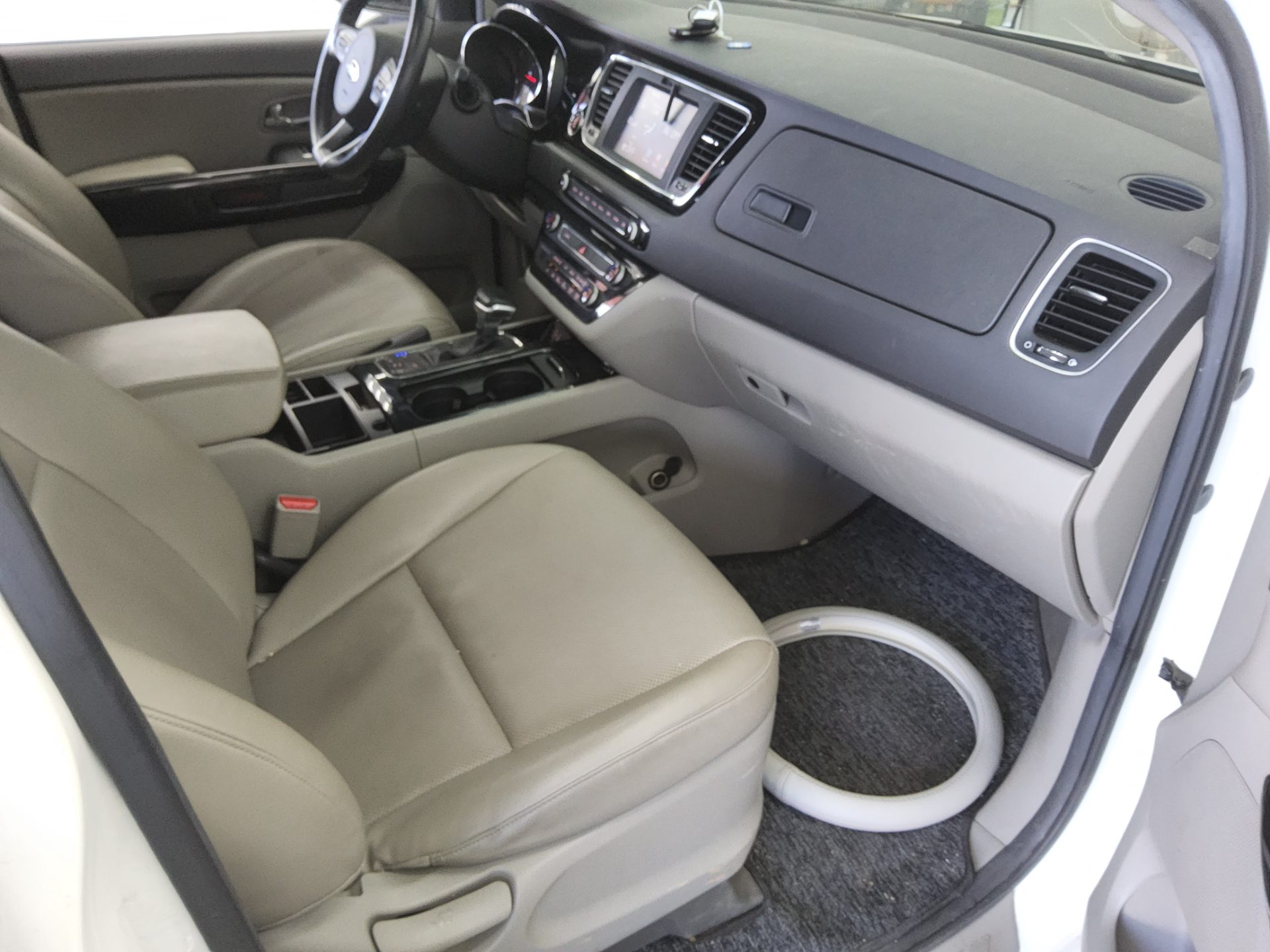 KIA ALL NEW CARNIVAL 9-SEATER DIESEL PRESTIGE 2017 - zdjęcie 14