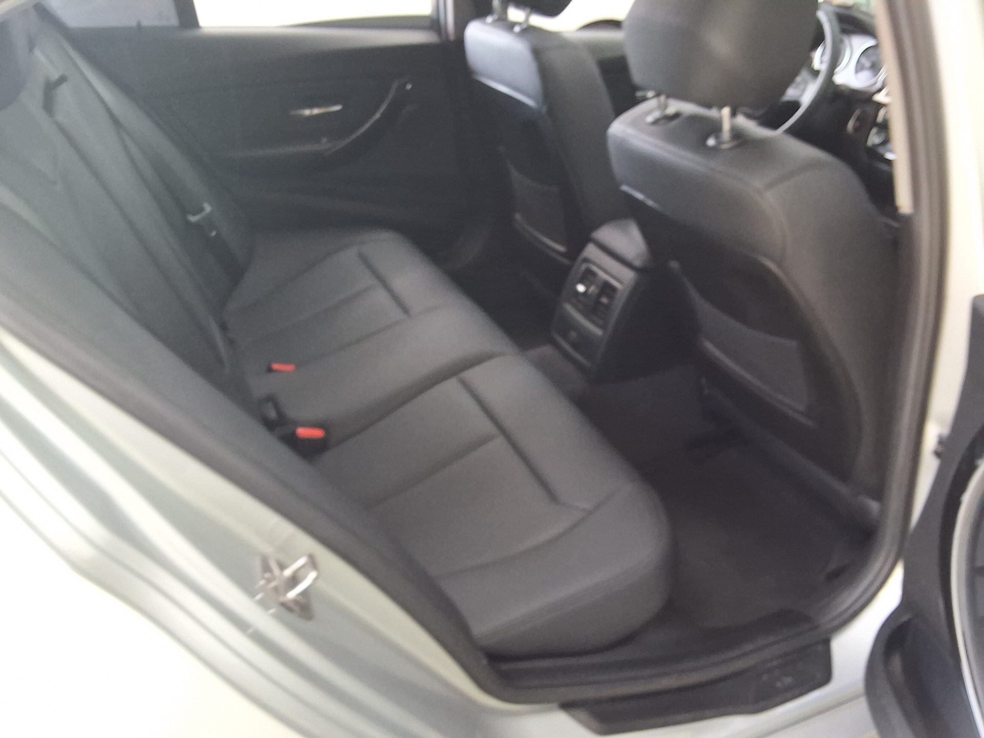 BMW 3 SERIES (6TH GEN) 320d 2016 - zdjęcie 14