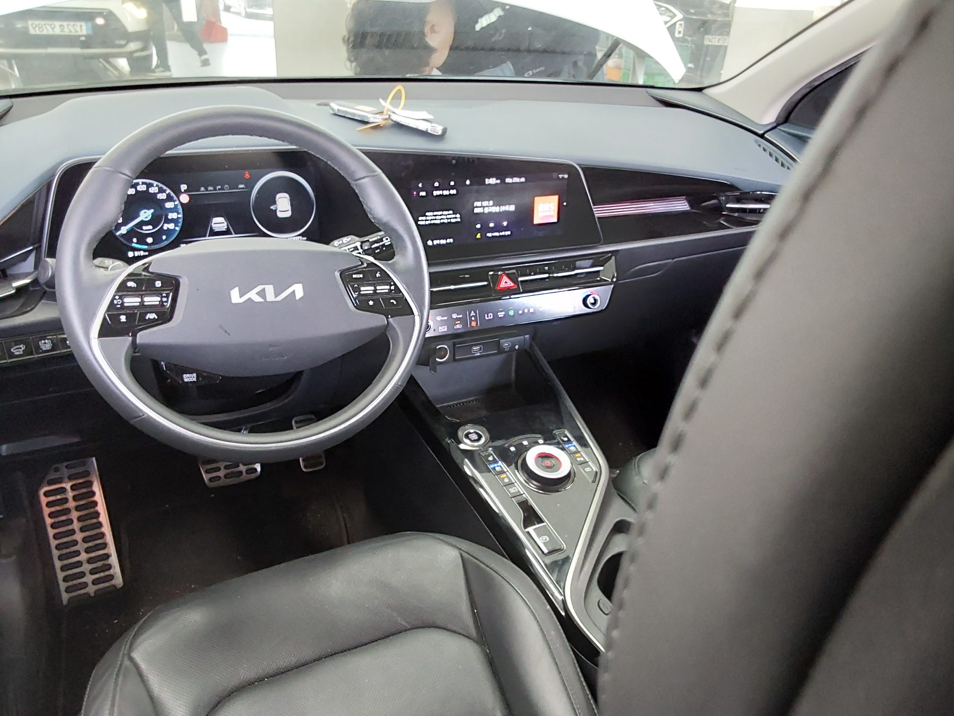 KIA THE ALL NEW NIRO 1.6 HEV SIGNATURE 2022 - zdjęcie 11