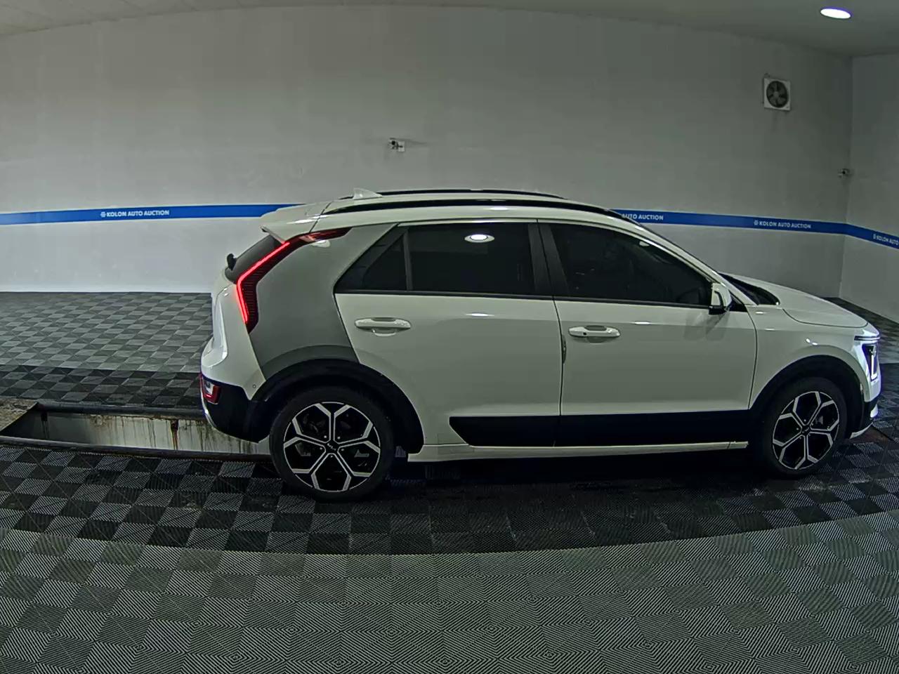 KIA THE ALL NEW NIRO 1.6 HEV SIGNATURE 2022 - zdjęcie 4