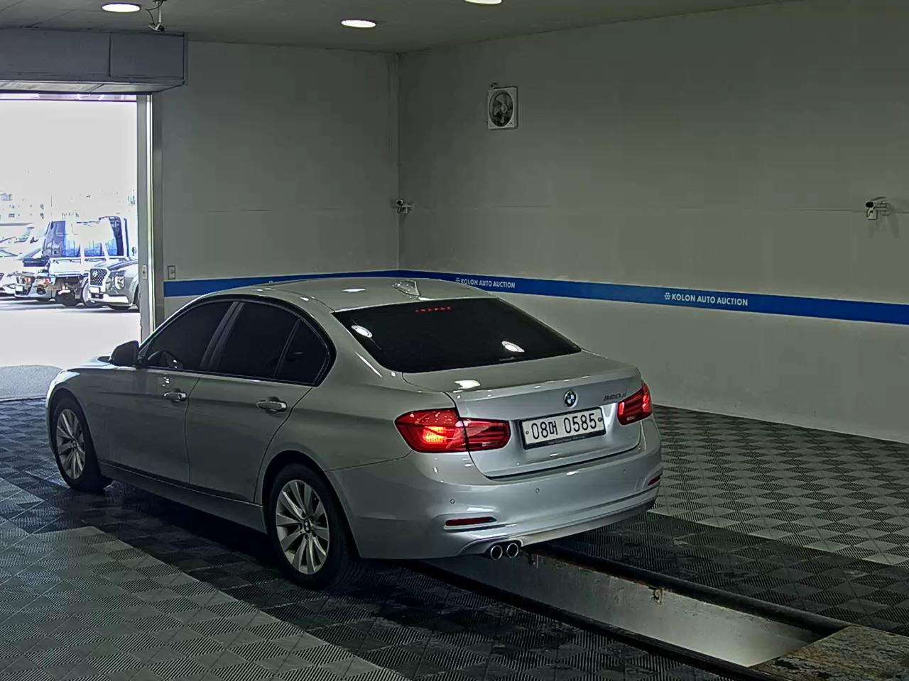 BMW 3 SERIES (6TH GEN) 320d 2016 - zdjęcie 6