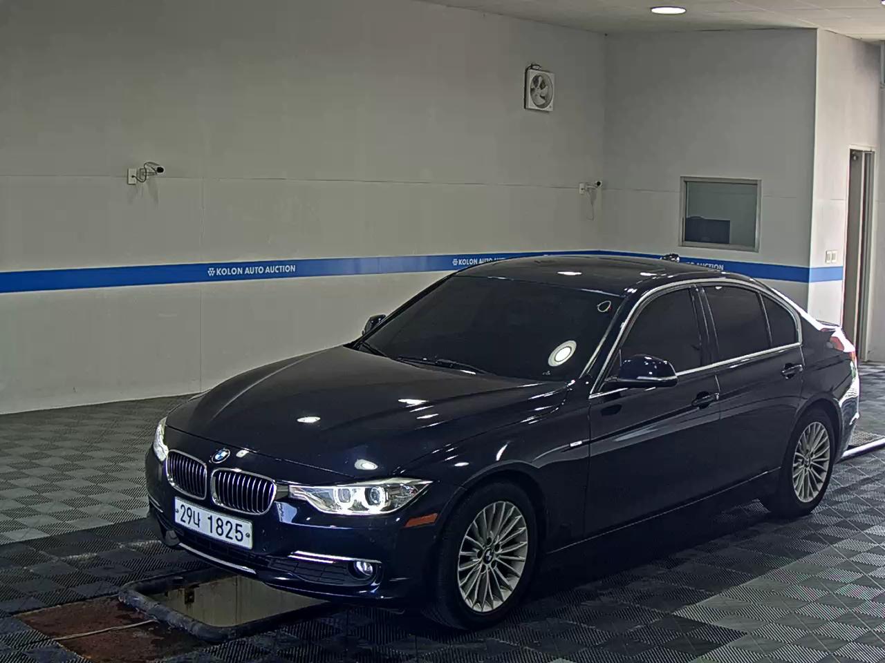 BMW 3 SERIES (6TH GEN) 320d LUXURY 2012 - zdjęcie 2