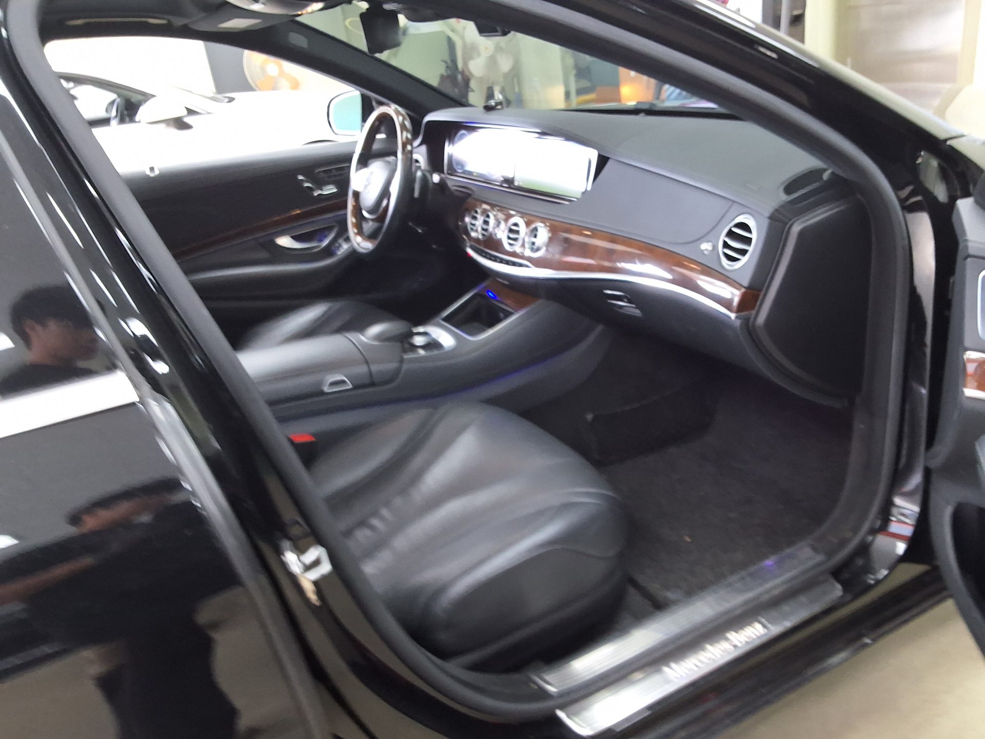 MERCEDES-BENZ S-CLASS (5TH GEN) S550L 4MATIC 2014 - zdjęcie 15