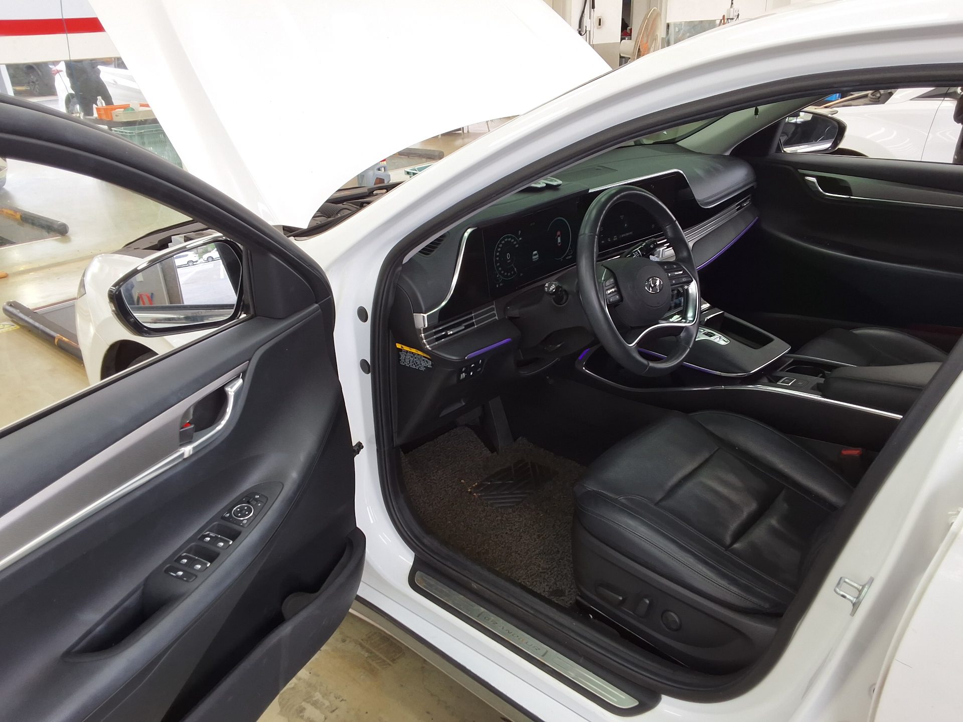 HYUNDAI THE NEW GRANDEUR IG GASOLINE 2.5 PREMIUM CHOICE 2020 - zdjęcie 10