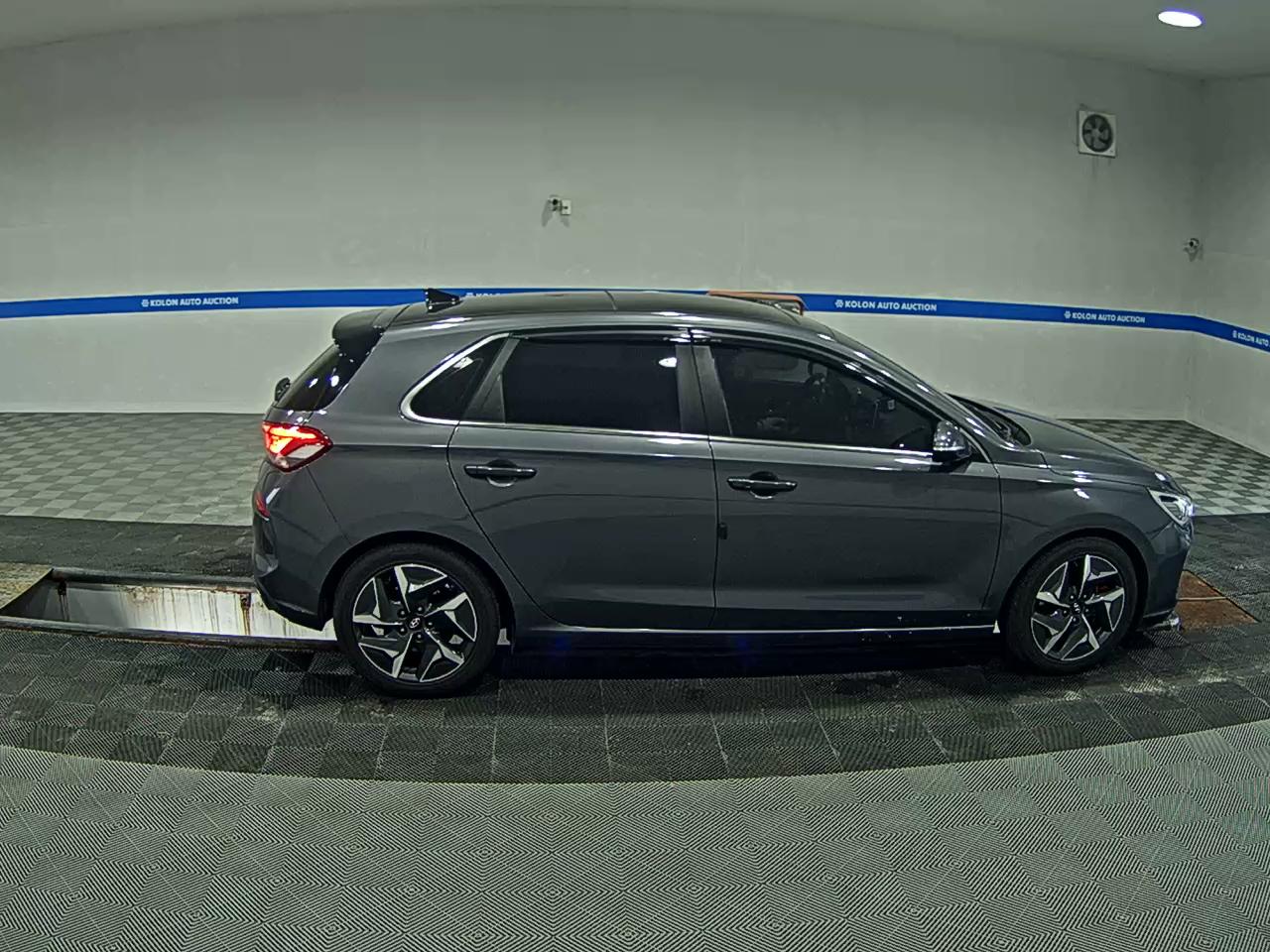 HYUNDAI i30 PD 1.6 TURBO SPORT PREMIUM 2017 - zdjęcie 4