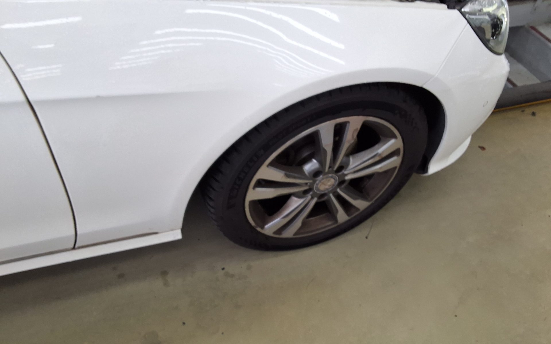 MERCEDES-BENZ E-CLASS (4TH GEN) E220 CDI BLUETEC AVANTGARDE 2016 - zdjęcie 25