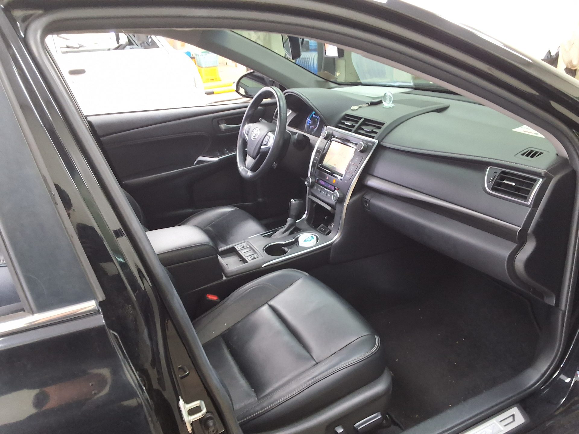 TOYOTA CAMRY (9TH GEN) 2.5 HYBRID XLE 2016 - zdjęcie 15
