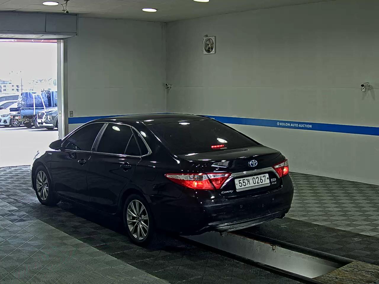 TOYOTA CAMRY (9TH GEN) 2.5 HYBRID XLE 2016 - zdjęcie 6