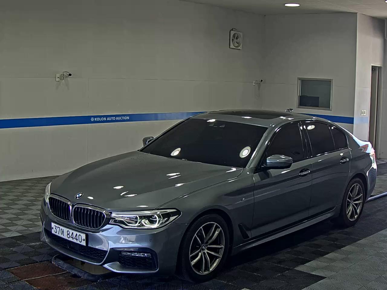 BMW 5 SERIES (7TH GEN) 520d xDRIVE M SPORT PACK 2017 - zdjęcie 2
