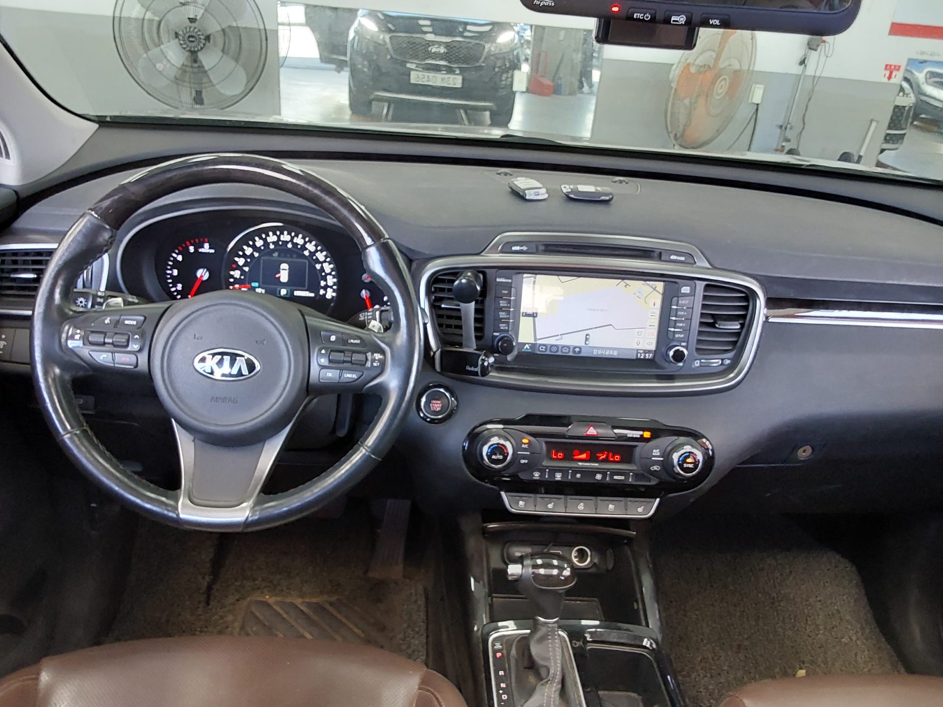 KIA ALL NEW SORENTO R2.0 2WD NOBLESSE SPECIAL 2016 - zdjęcie 11