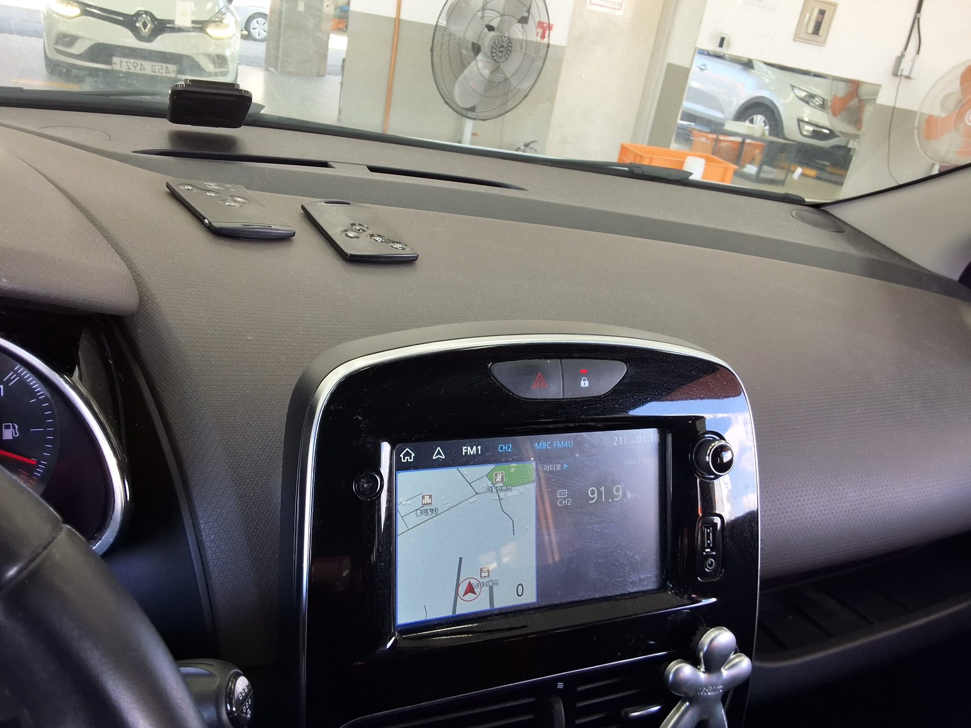 RENAULT (SAMSUNG) CLIO 1.5 DIESEL INTENSE 2019 - zdjęcie 17