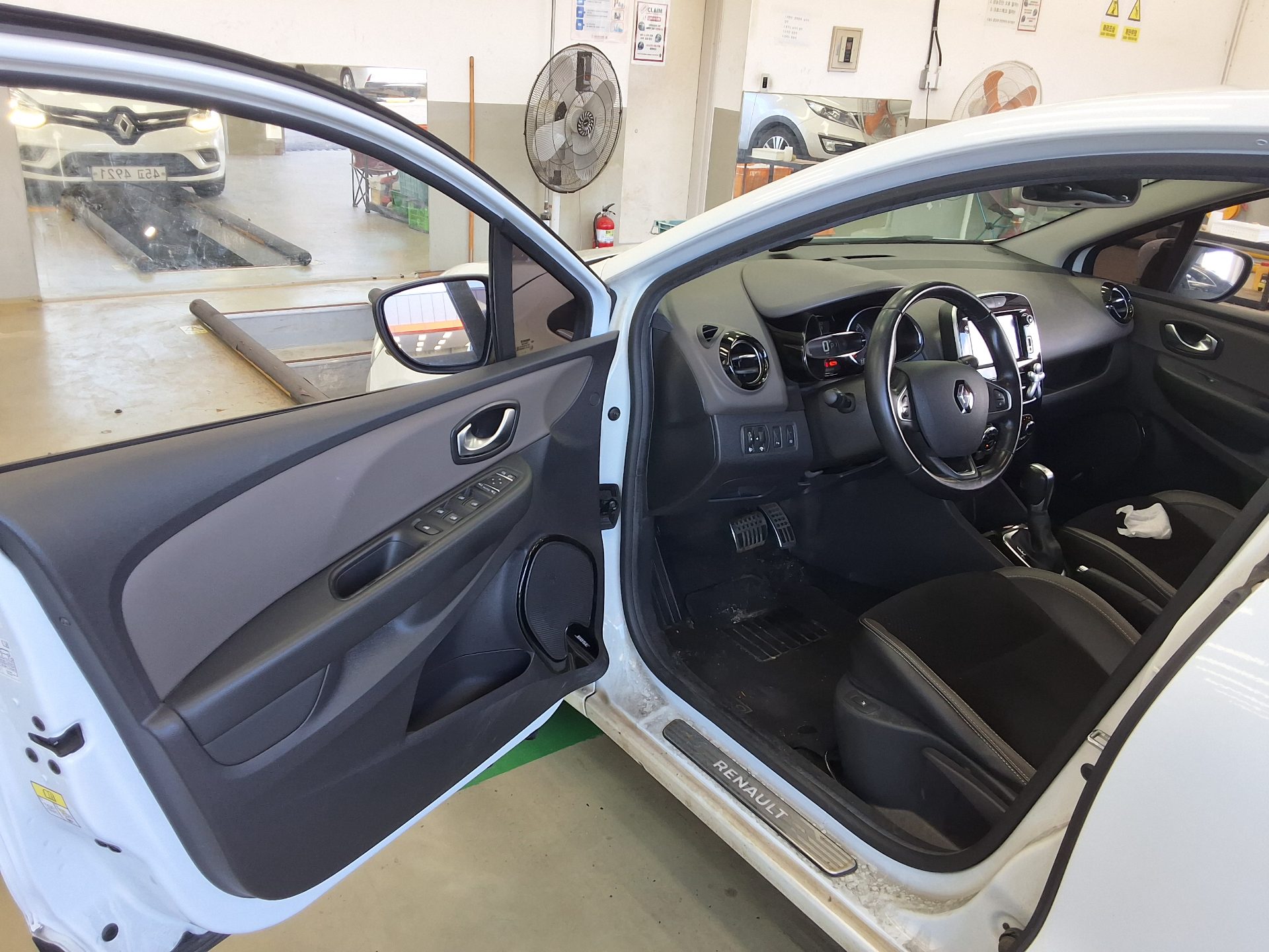 RENAULT (SAMSUNG) CLIO 1.5 DIESEL INTENSE 2019 - zdjęcie 10