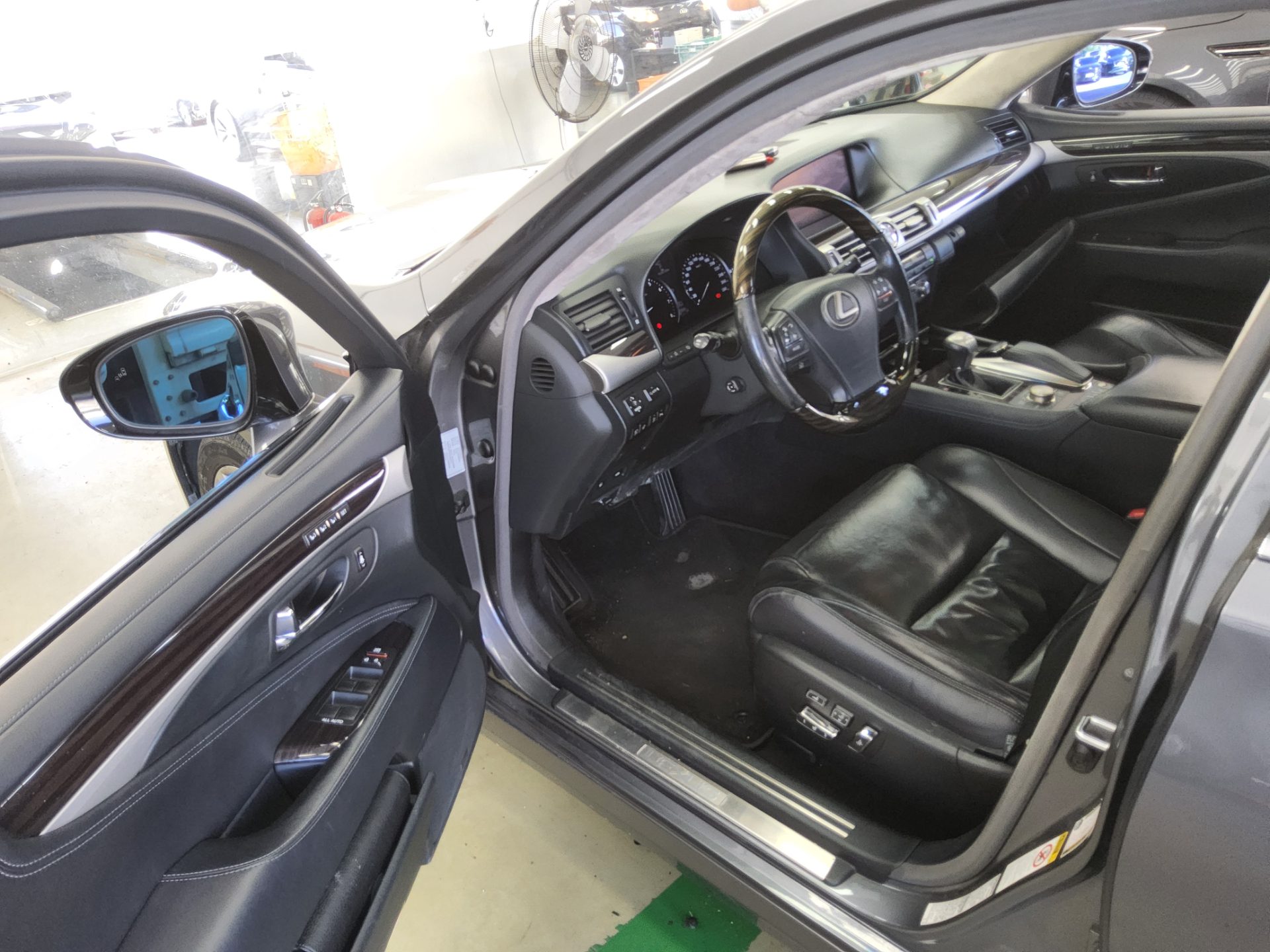 LEXUS LS (4TH GEN) 460 AWD 2013 - zdjęcie 10