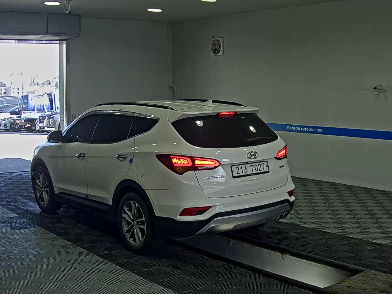 HYUNDAI SANTA FE THE PRIME DIESEL R2.0 2WD EXCLUSIVE SPECIAL 2017 - zdjęcie 6