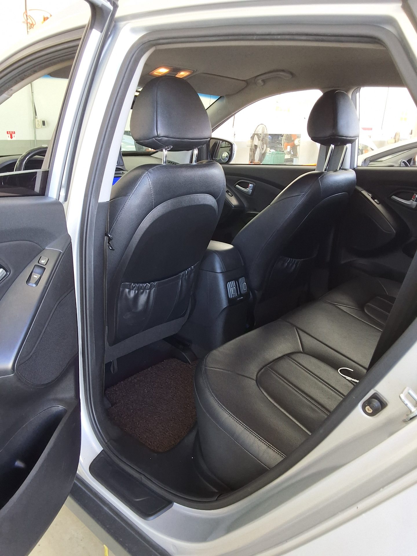 HYUNDAI NEW TUCSON ix DIESEL R2.0 2WD MODERN 2014 - zdjęcie 12