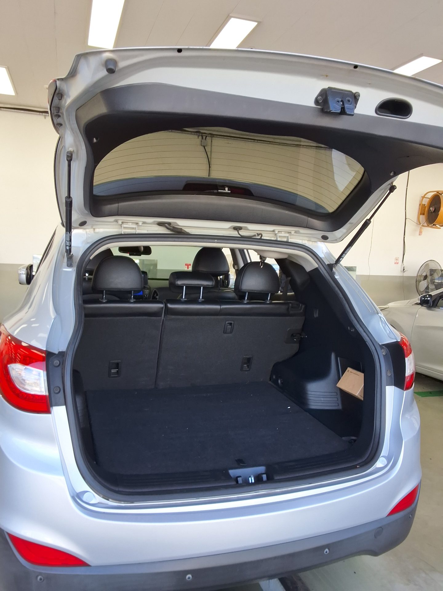 HYUNDAI NEW TUCSON ix DIESEL R2.0 2WD MODERN 2014 - zdjęcie 15