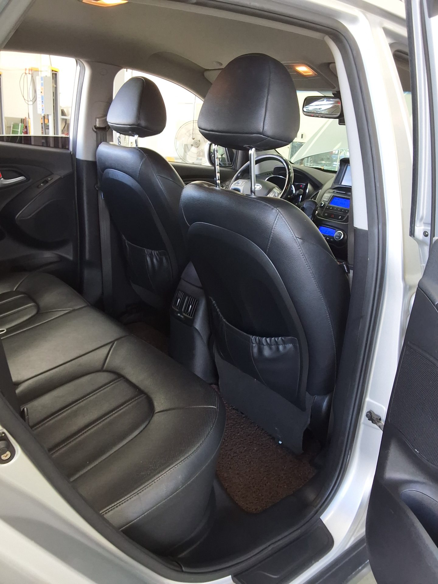 HYUNDAI NEW TUCSON ix DIESEL R2.0 2WD MODERN 2014 - zdjęcie 13