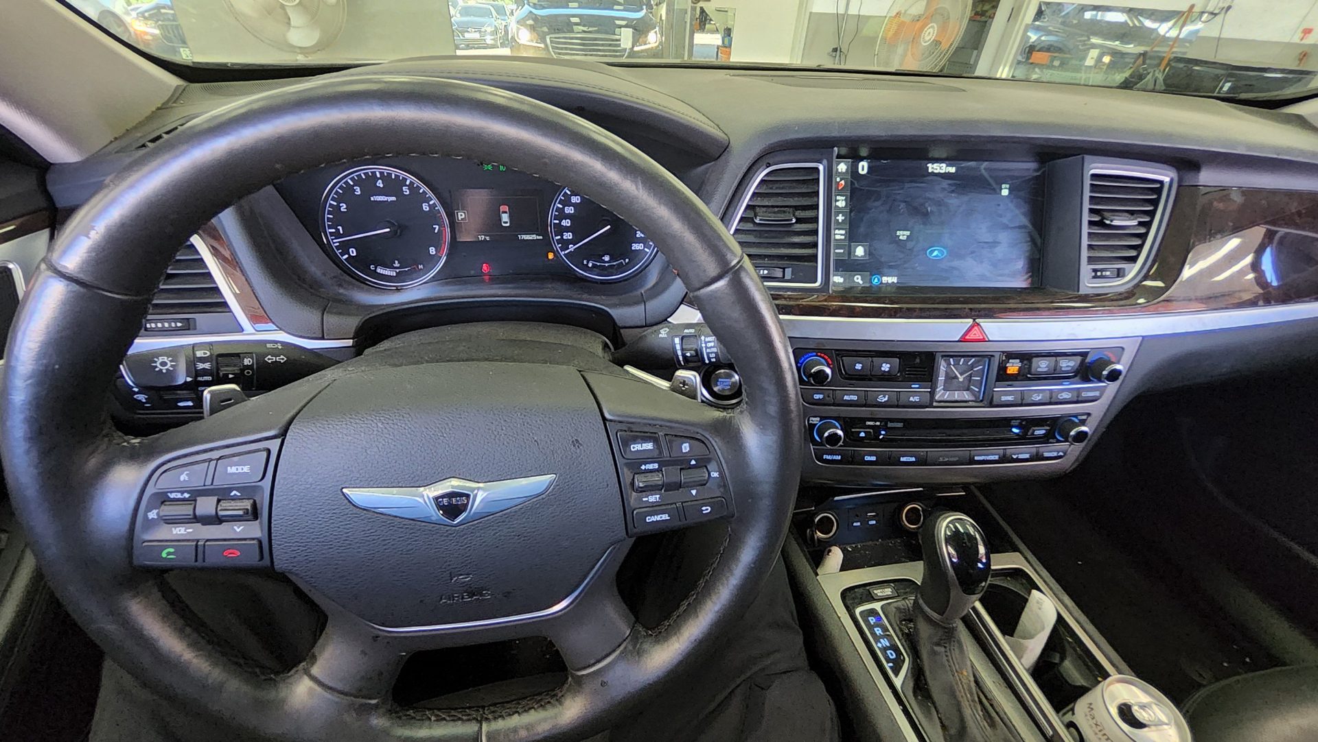 HYUNDAI GENESIS DH G330 PREMIUM 2016 - zdjęcie 17