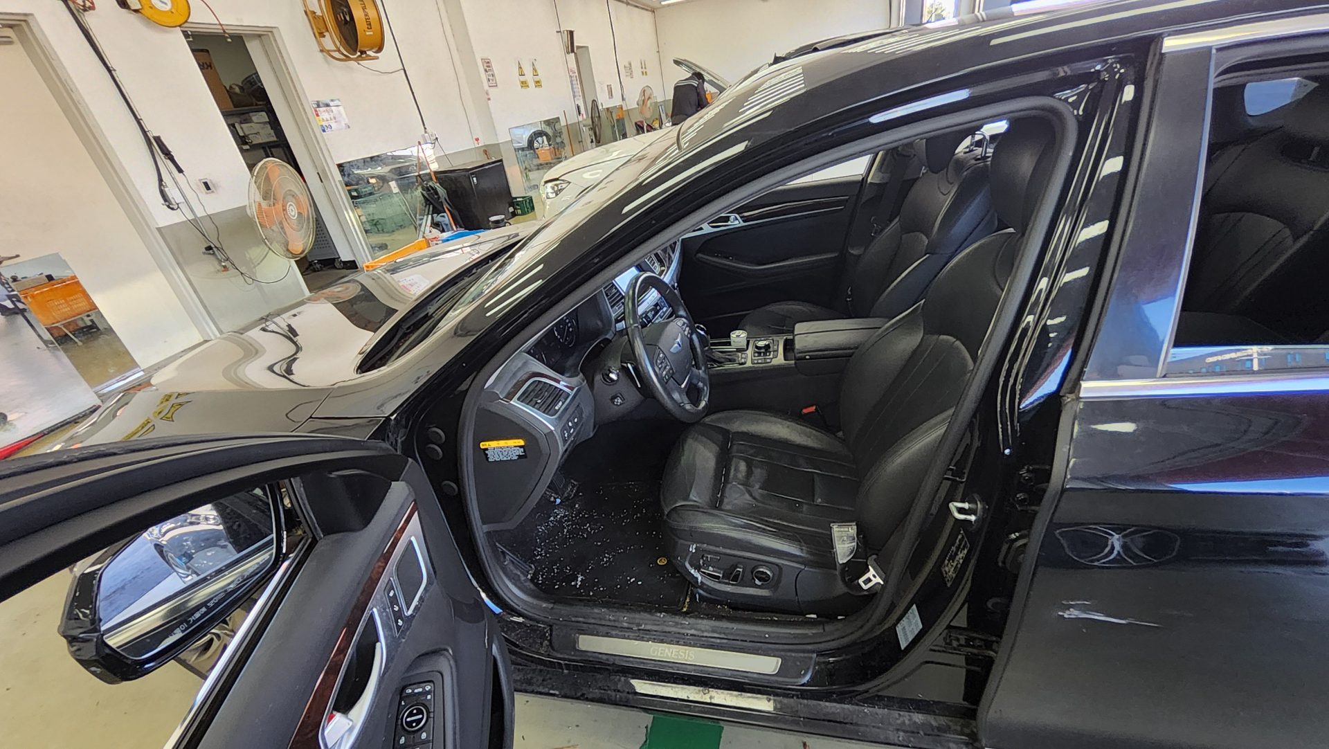 HYUNDAI GENESIS DH G330 PREMIUM 2016 - zdjęcie 10