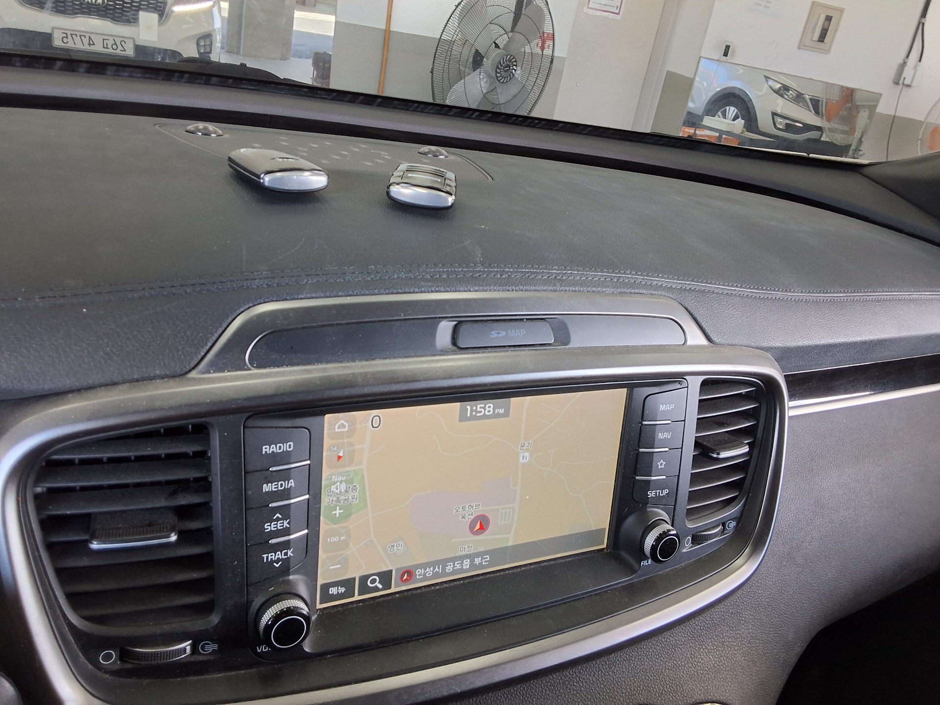 KIA THE NEW SORENTO DIESEL R2.2 2WD NOBLESSE SPECIAL 2019 - zdjęcie 17