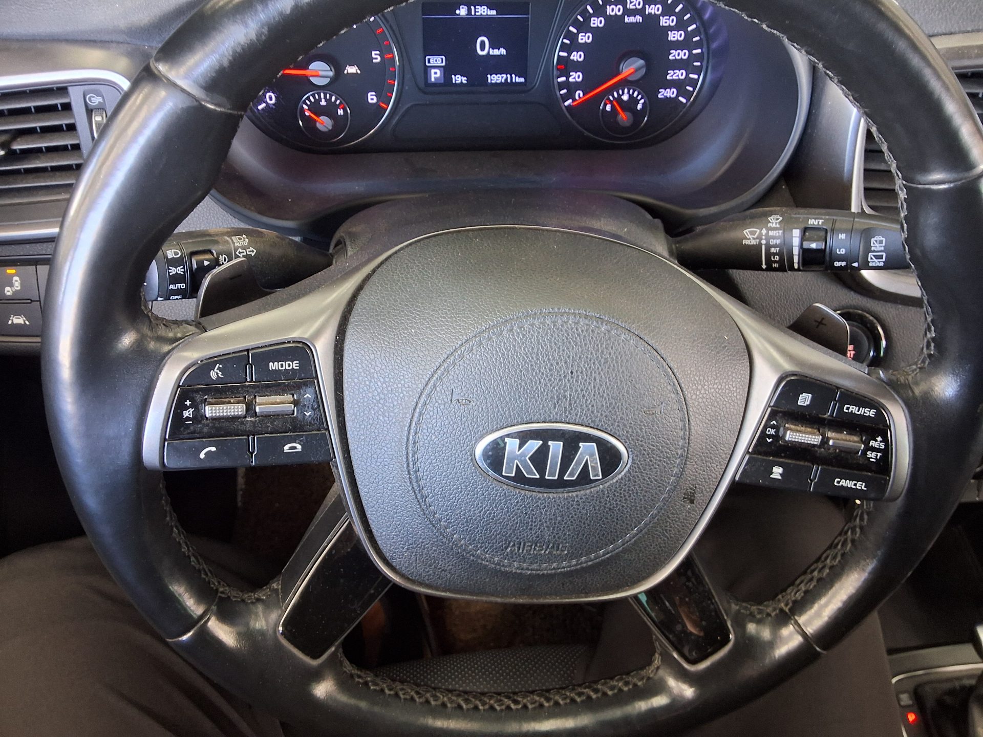 KIA THE NEW SORENTO DIESEL R2.2 2WD NOBLESSE SPECIAL 2019 - zdjęcie 19