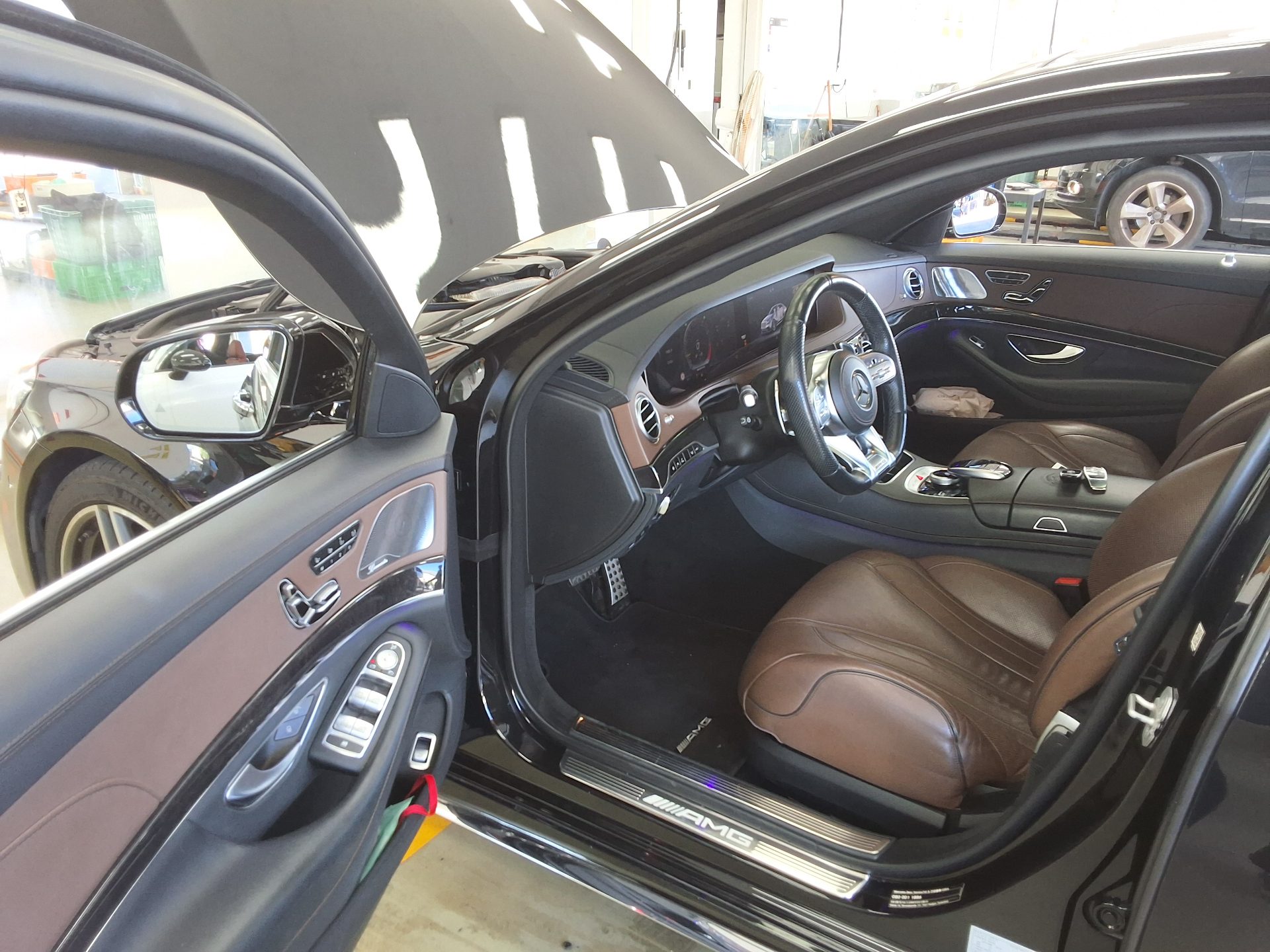 MERCEDES-BENZ S-CLASS (6TH GEN) S63L AMG 4MATIC+ 2018 - zdjęcie 10