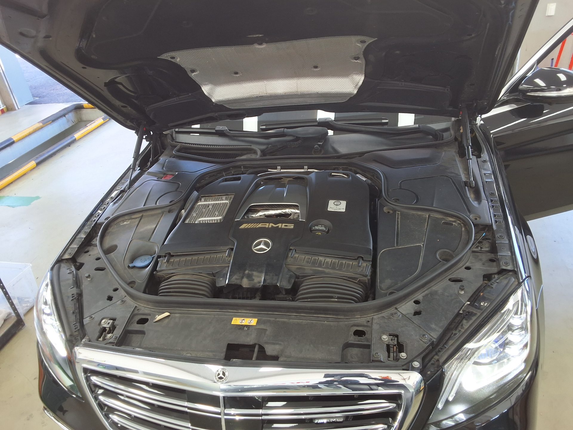MERCEDES-BENZ S-CLASS (6TH GEN) S63L AMG 4MATIC+ 2018 - zdjęcie 19