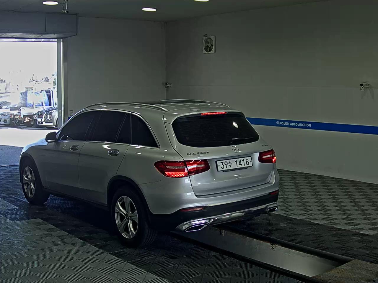 MERCEDES-BENZ GLC-CLASS GLC 220d 4MATIC 2018 - zdjęcie 6