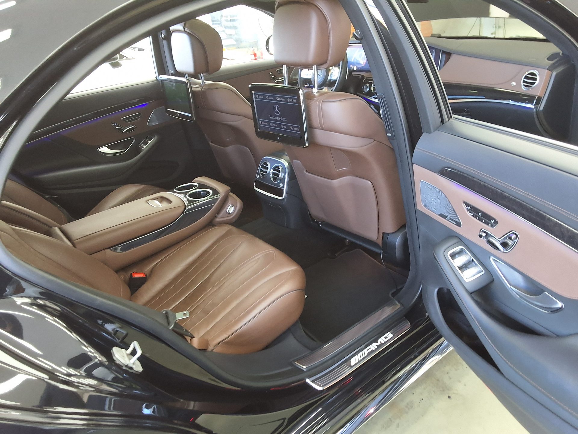 MERCEDES-BENZ S-CLASS (6TH GEN) S63L AMG 4MATIC+ 2018 - zdjęcie 13
