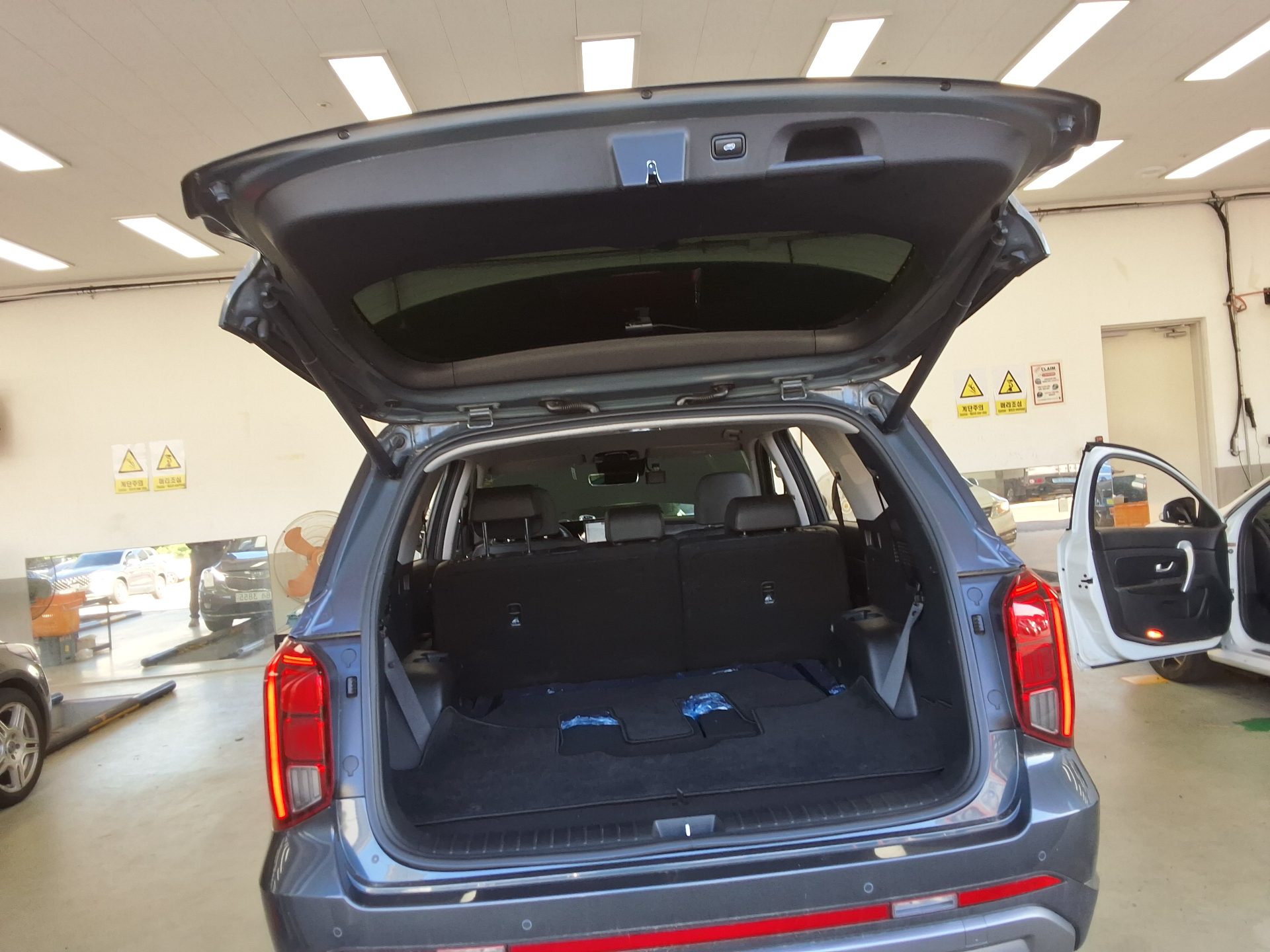 HYUNDAI THE NEW PALISADE 2.2 DIESEL 2WD PRESTIGE 2023 - zdjęcie 15